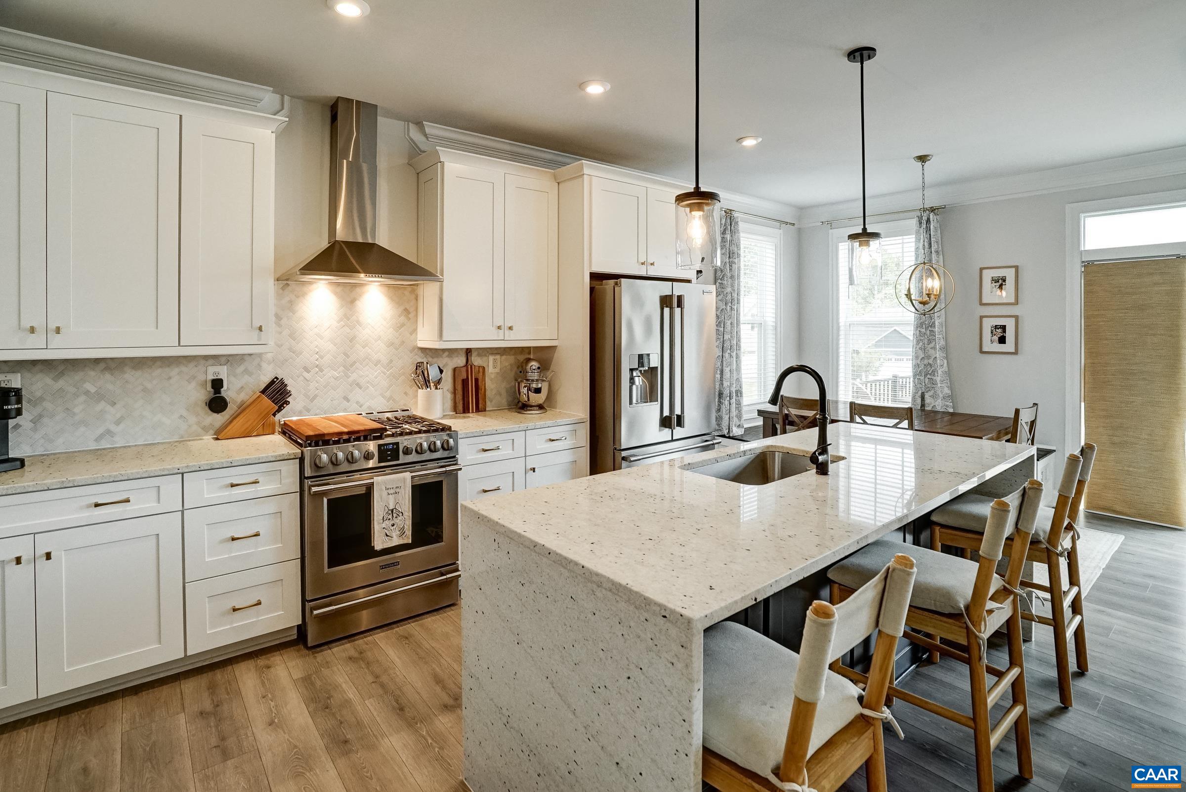 94 HIGHLAND CIR