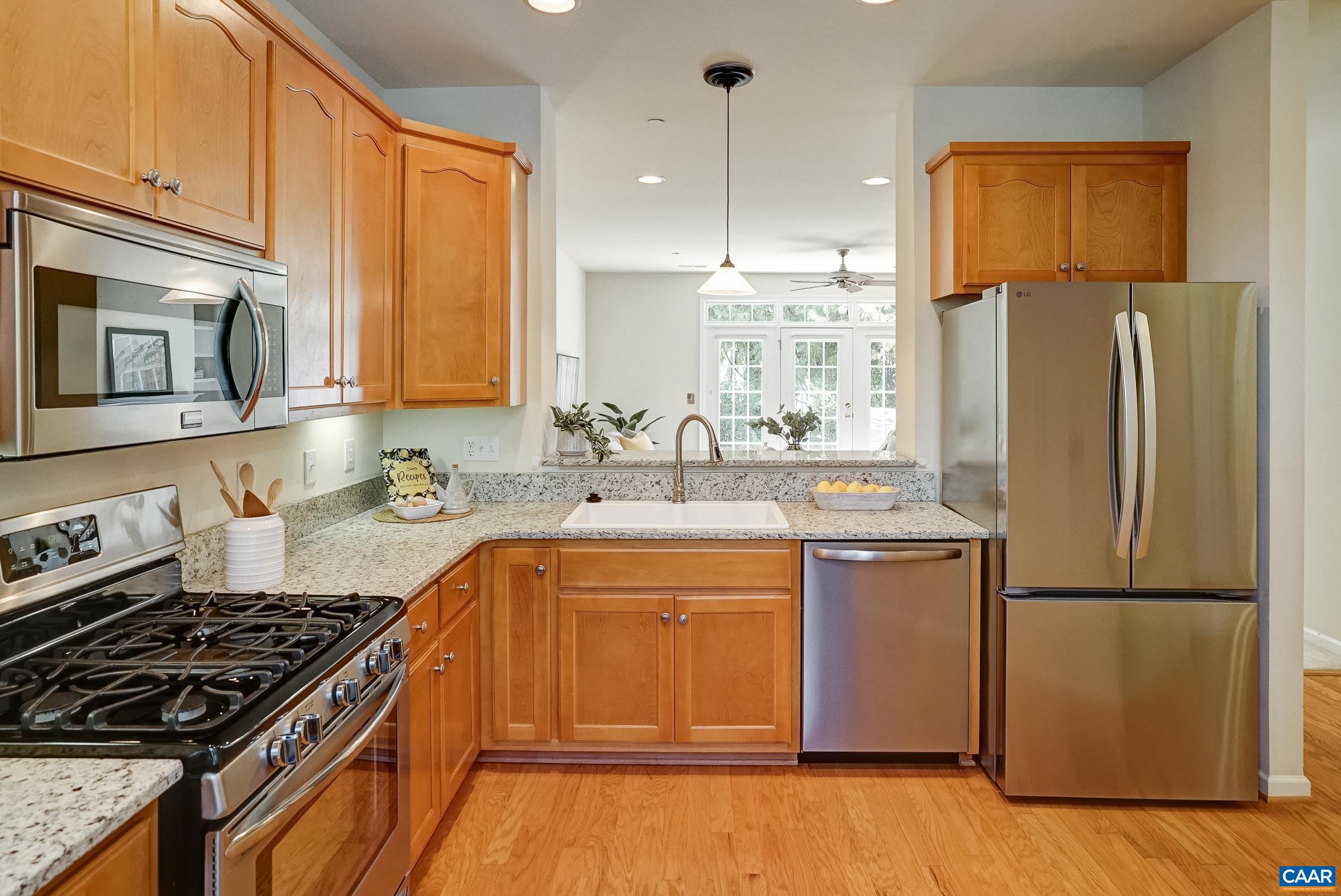 1121 SOMER CHASE CT