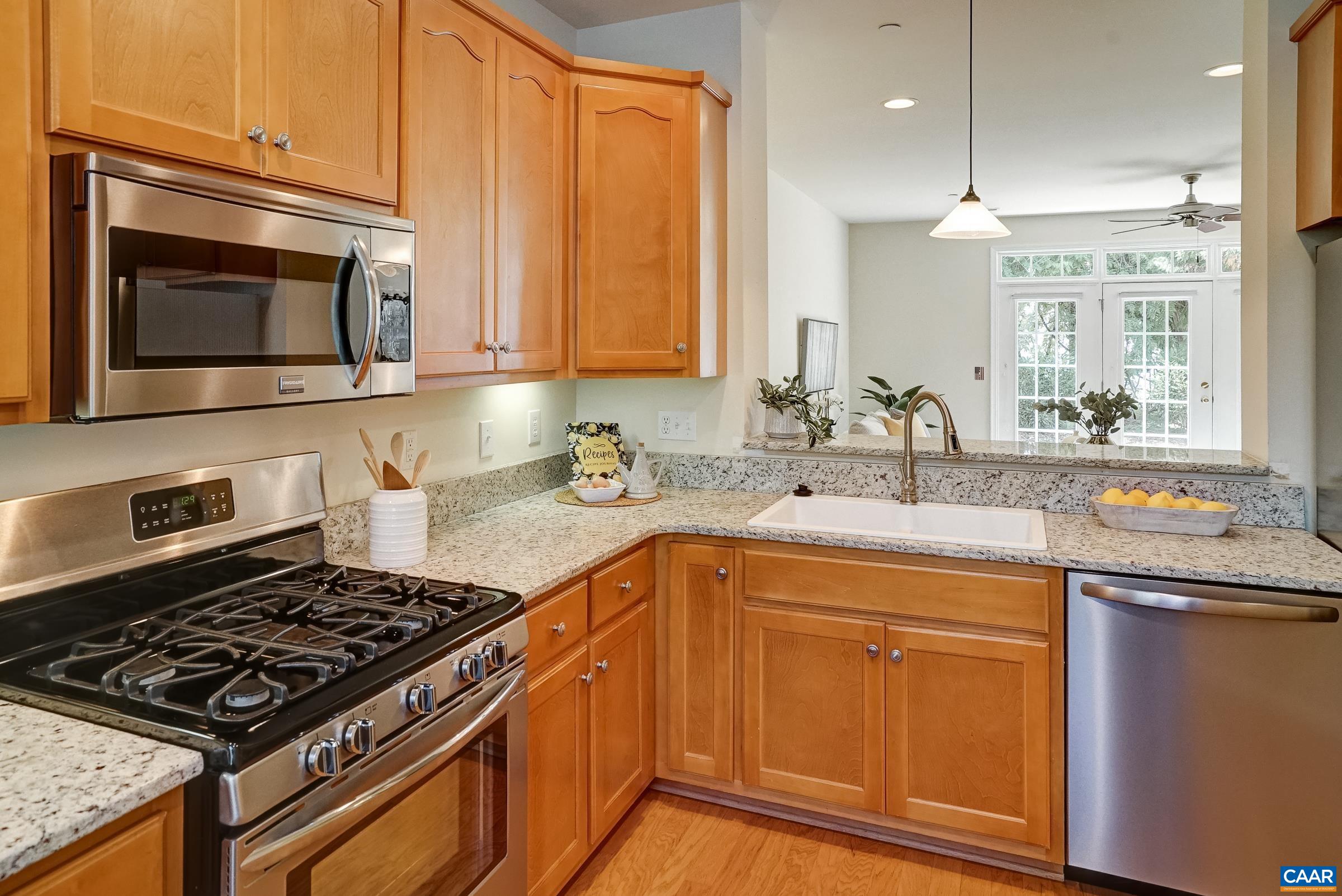 1121 SOMER CHASE CT