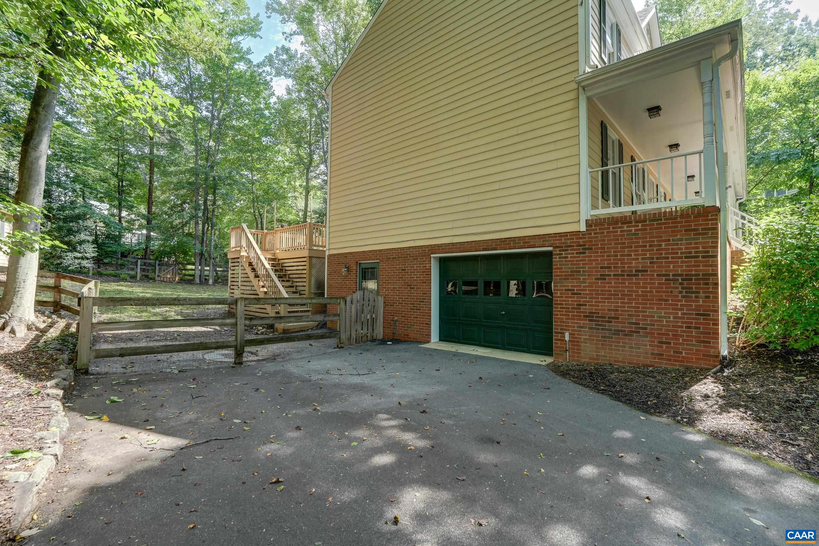 1890 AMBERFIELD DR