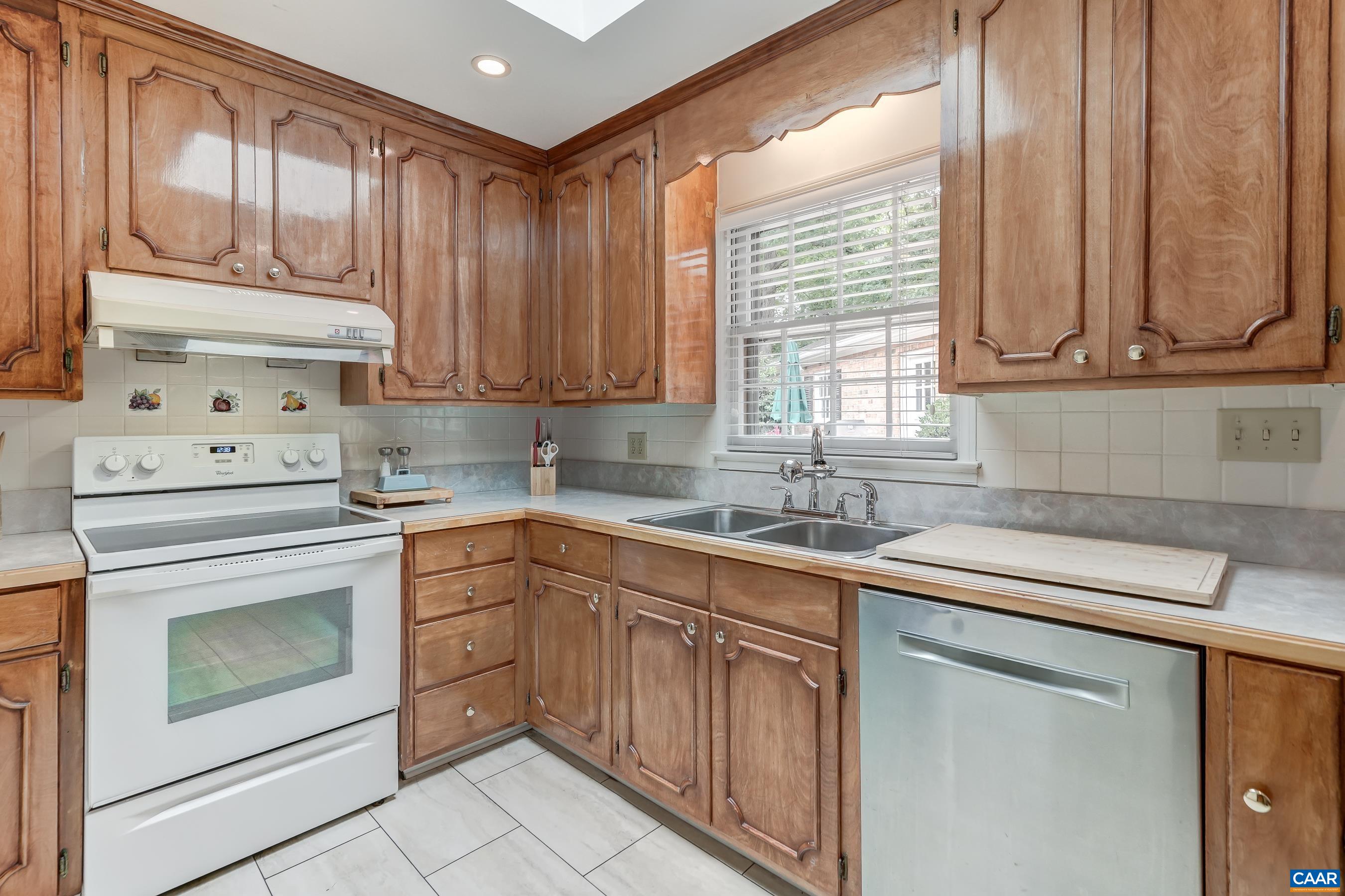 403 CARRSBROOK DR