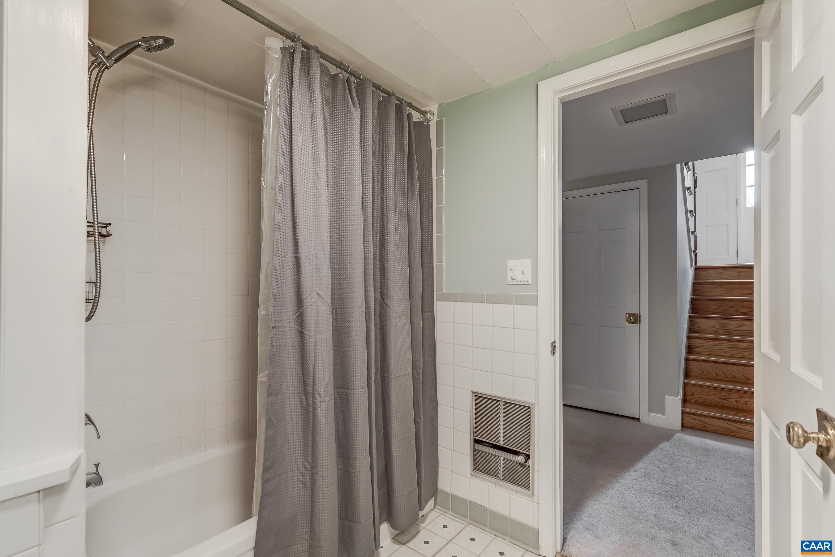 403 CARRSBROOK DR