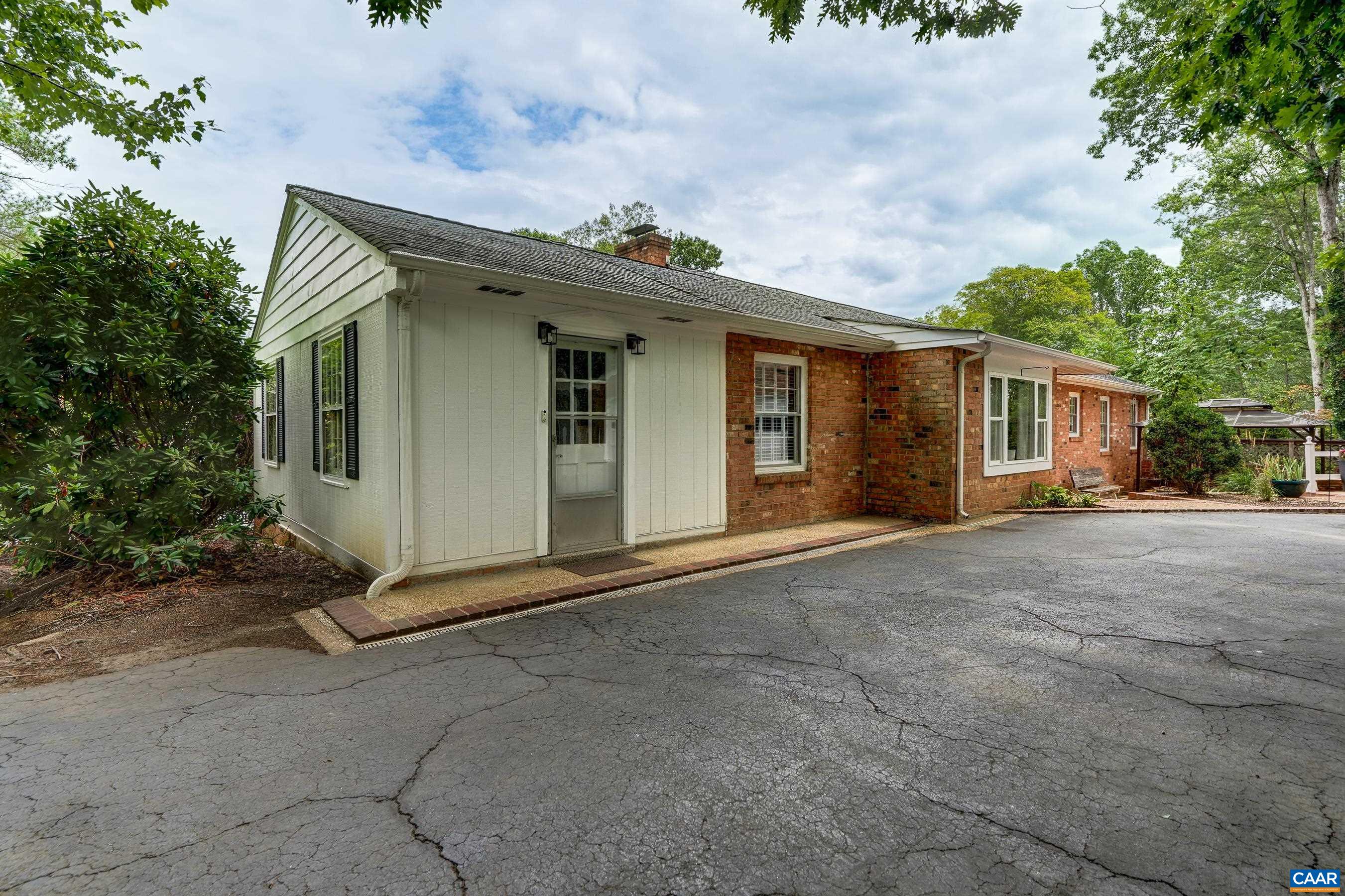 403 CARRSBROOK DR