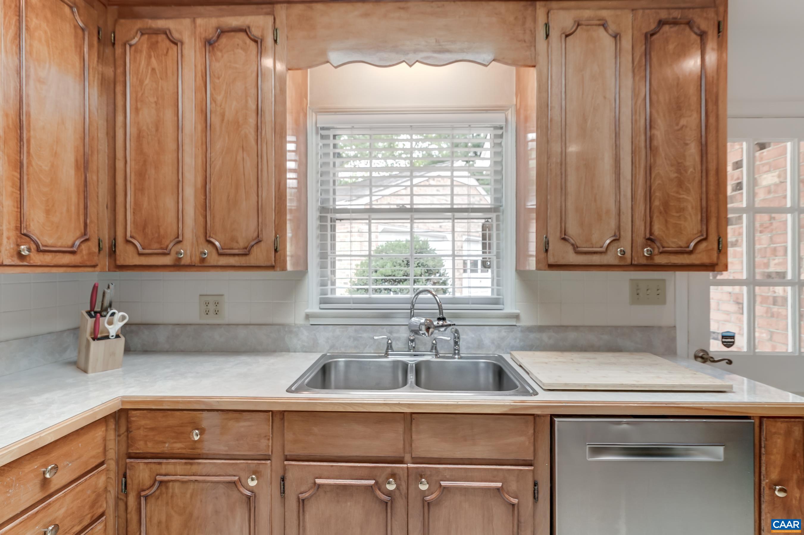 403 CARRSBROOK DR