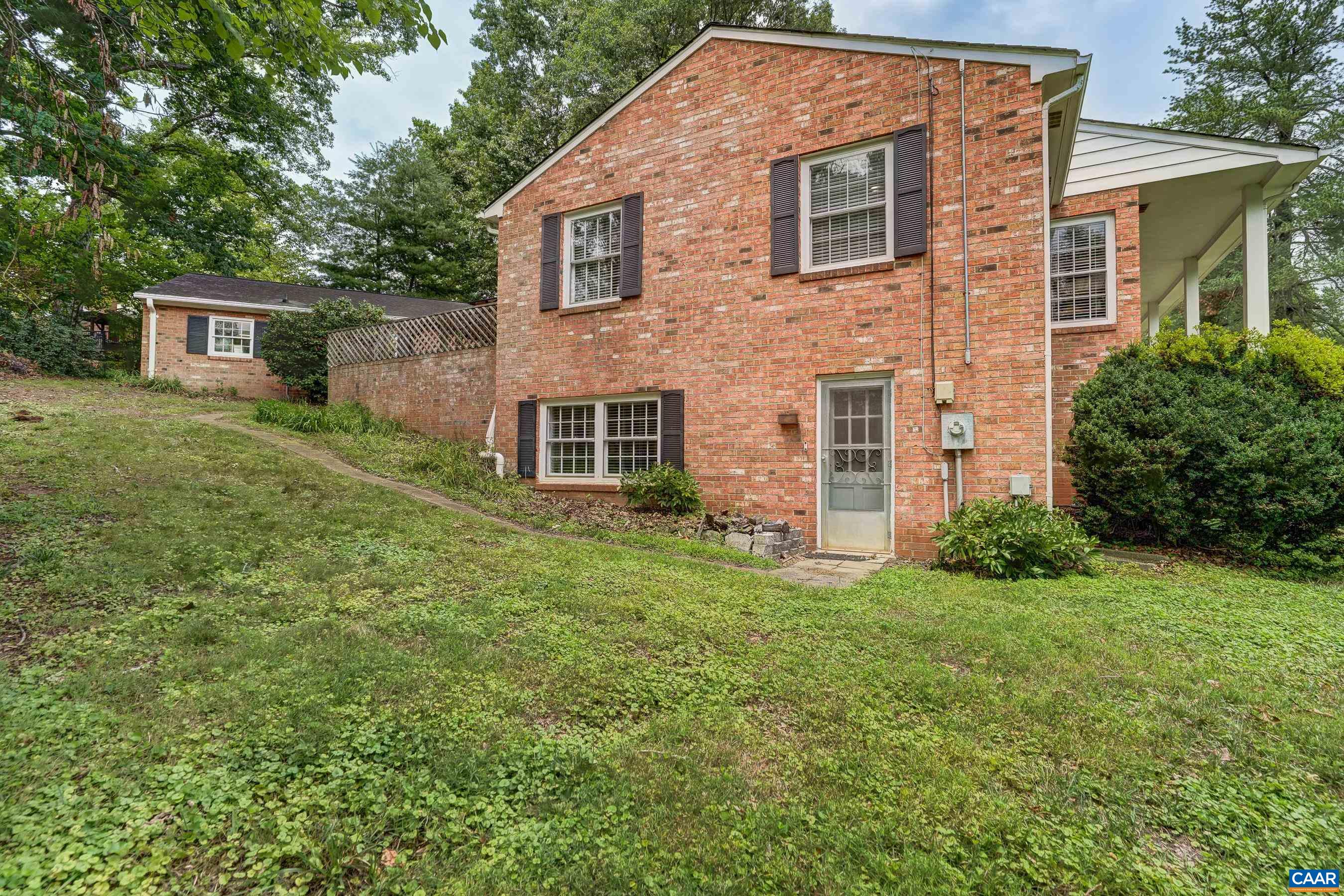 403 CARRSBROOK DR