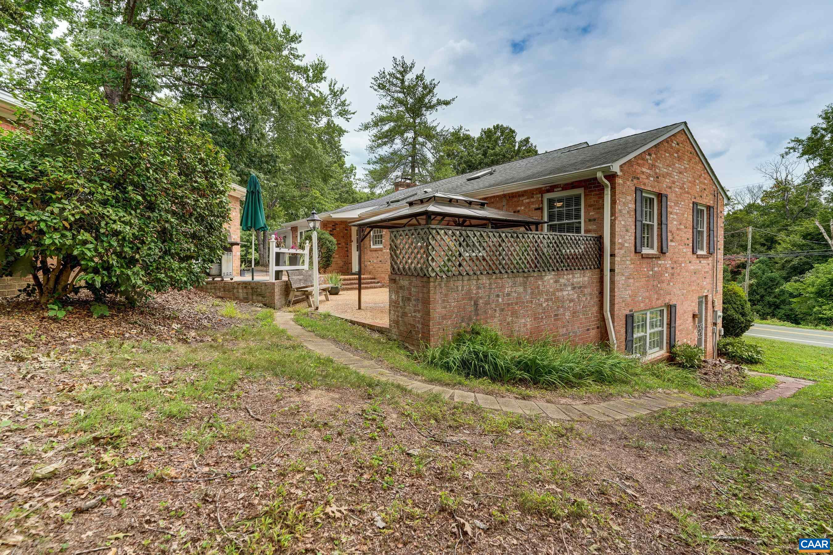 403 CARRSBROOK DR