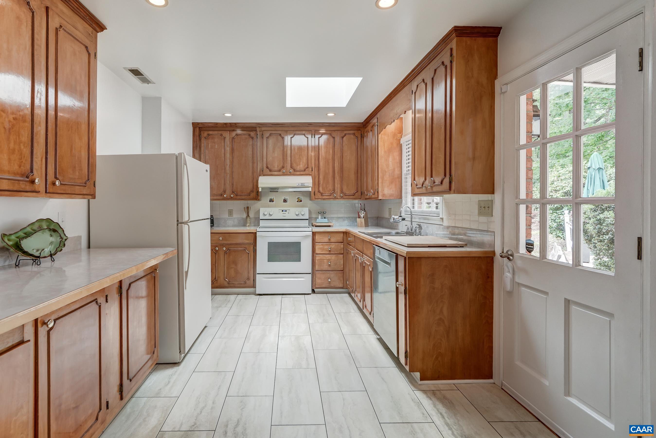 403 CARRSBROOK DR