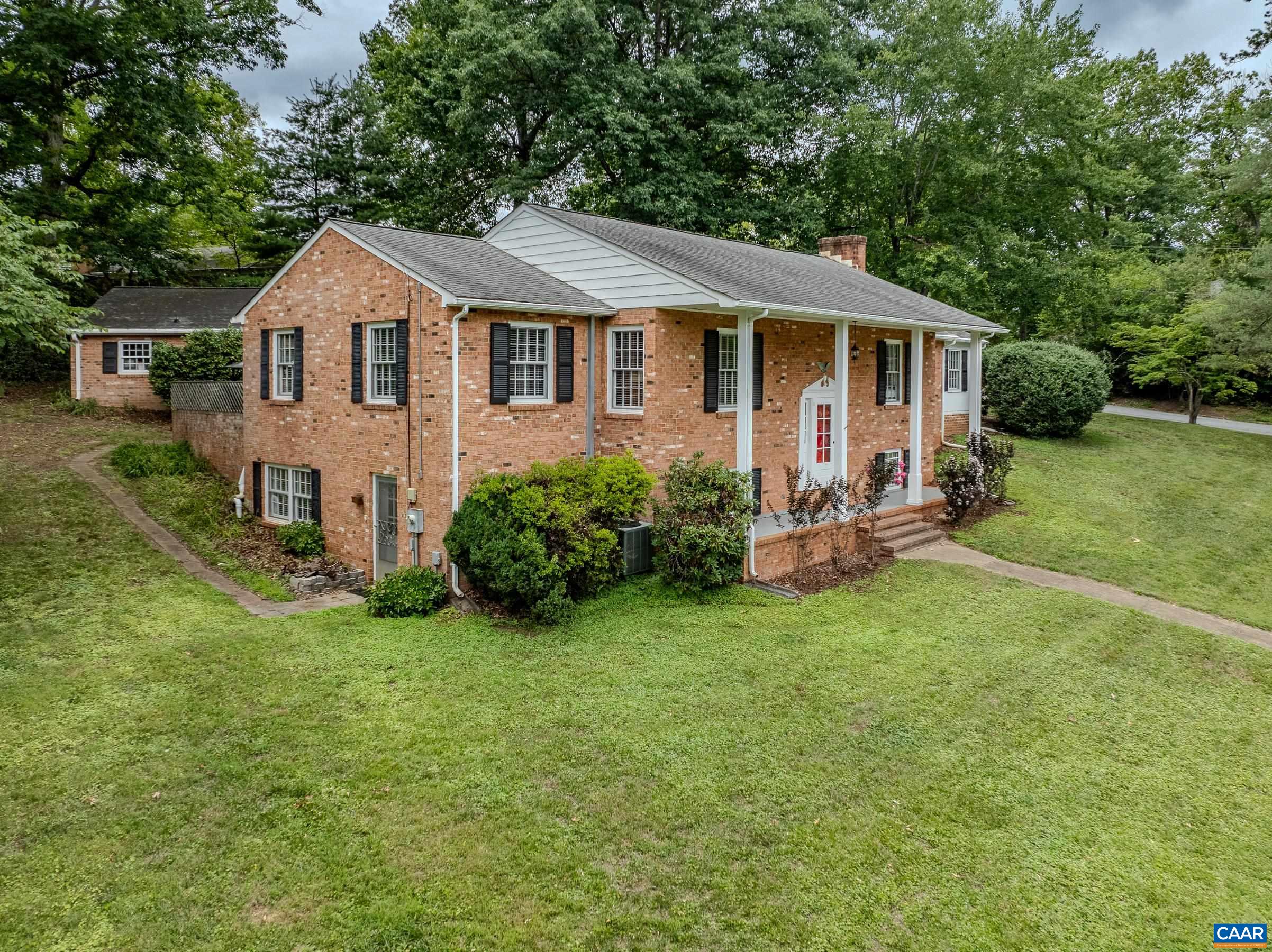 403 CARRSBROOK DR