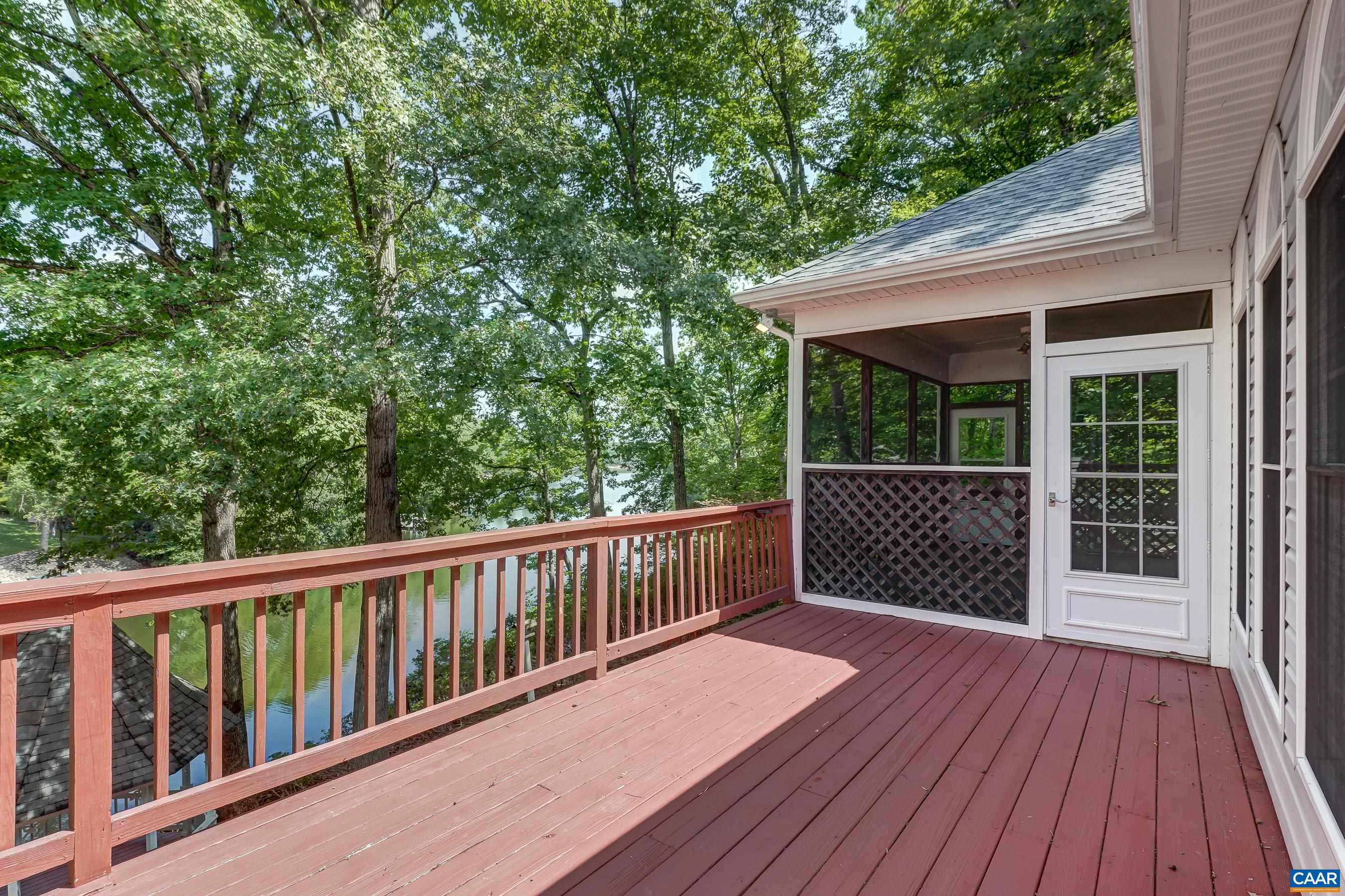 274 JEFFERSON DR