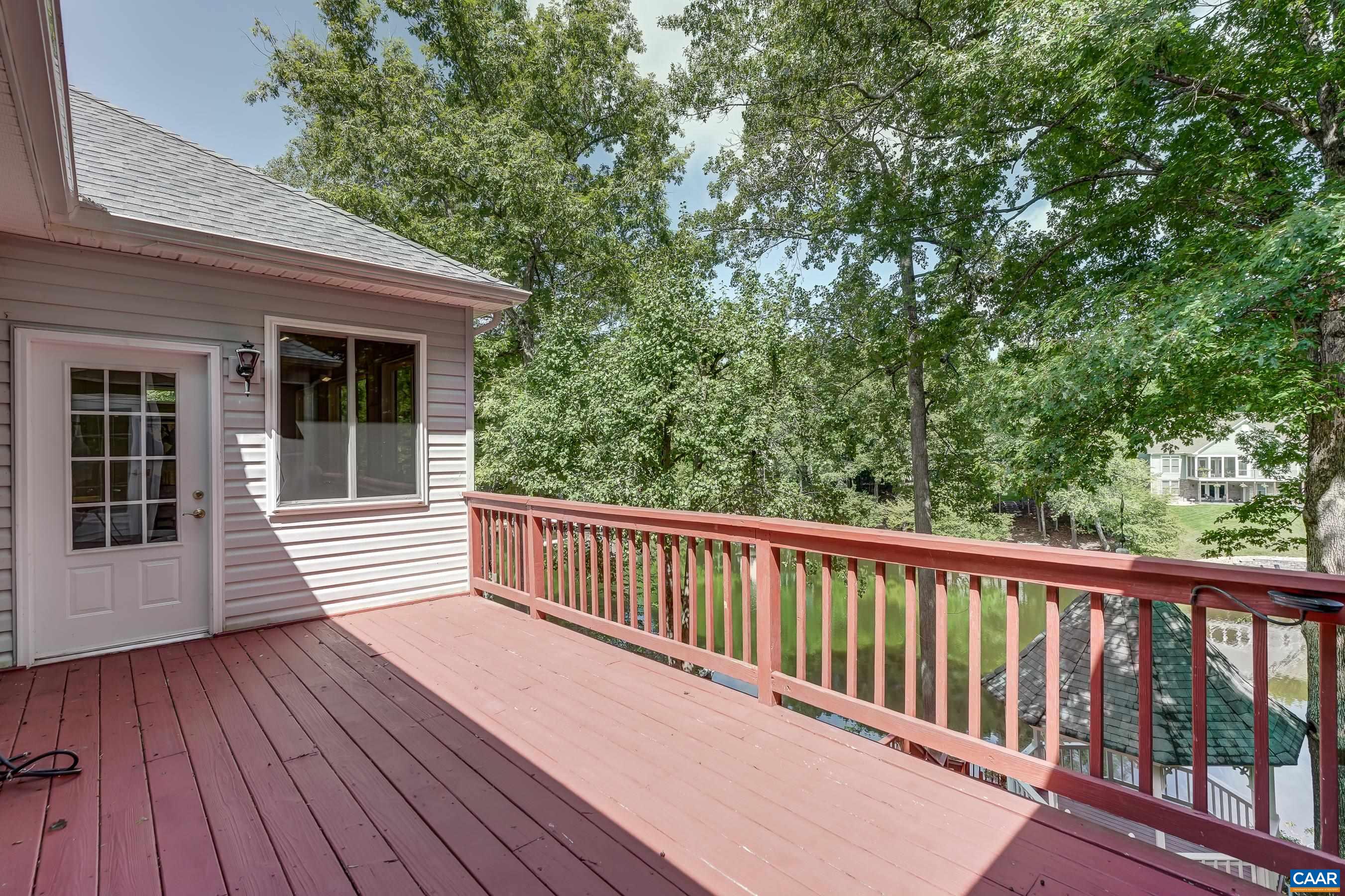 274 JEFFERSON DR