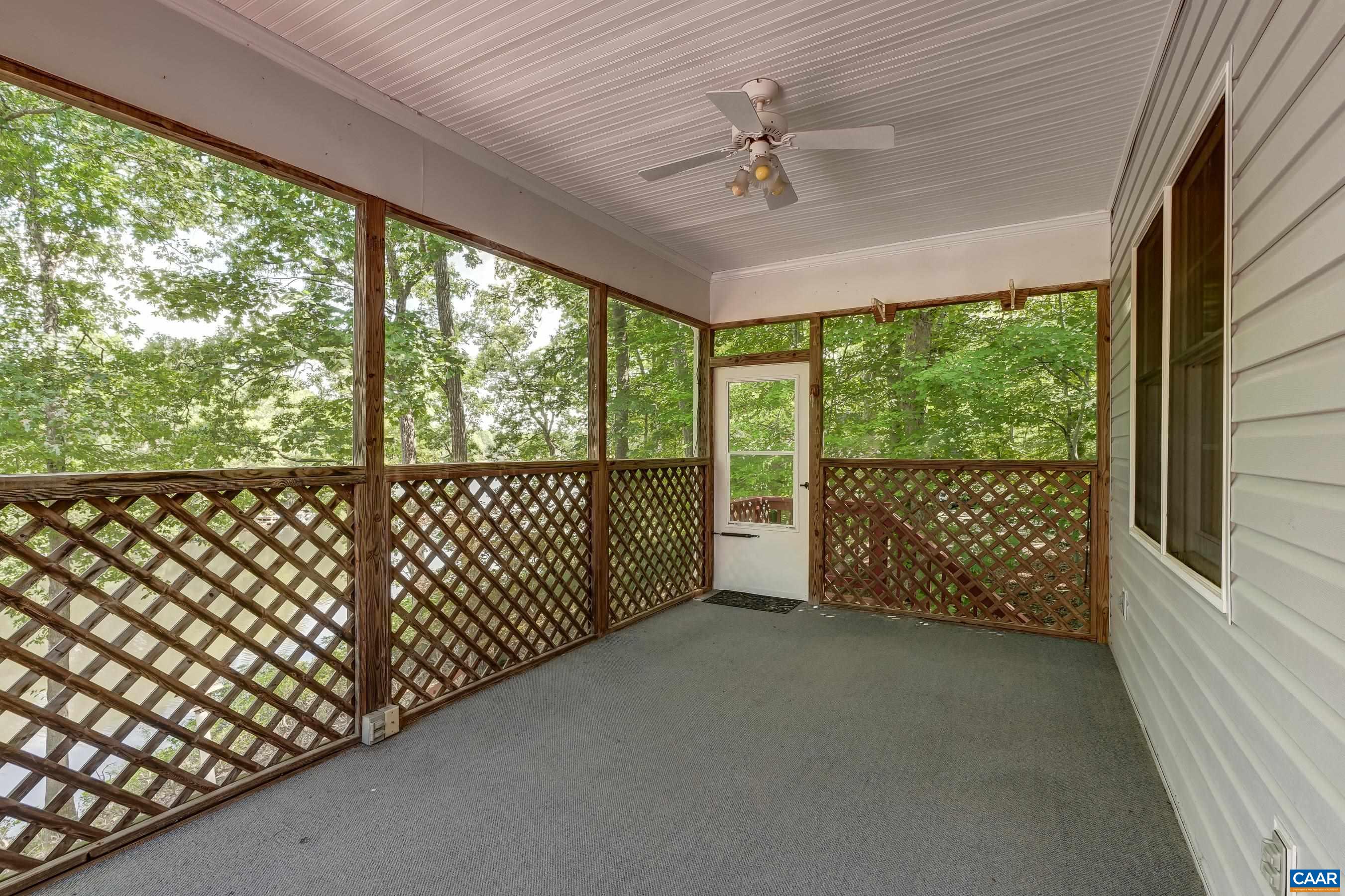274 JEFFERSON DR