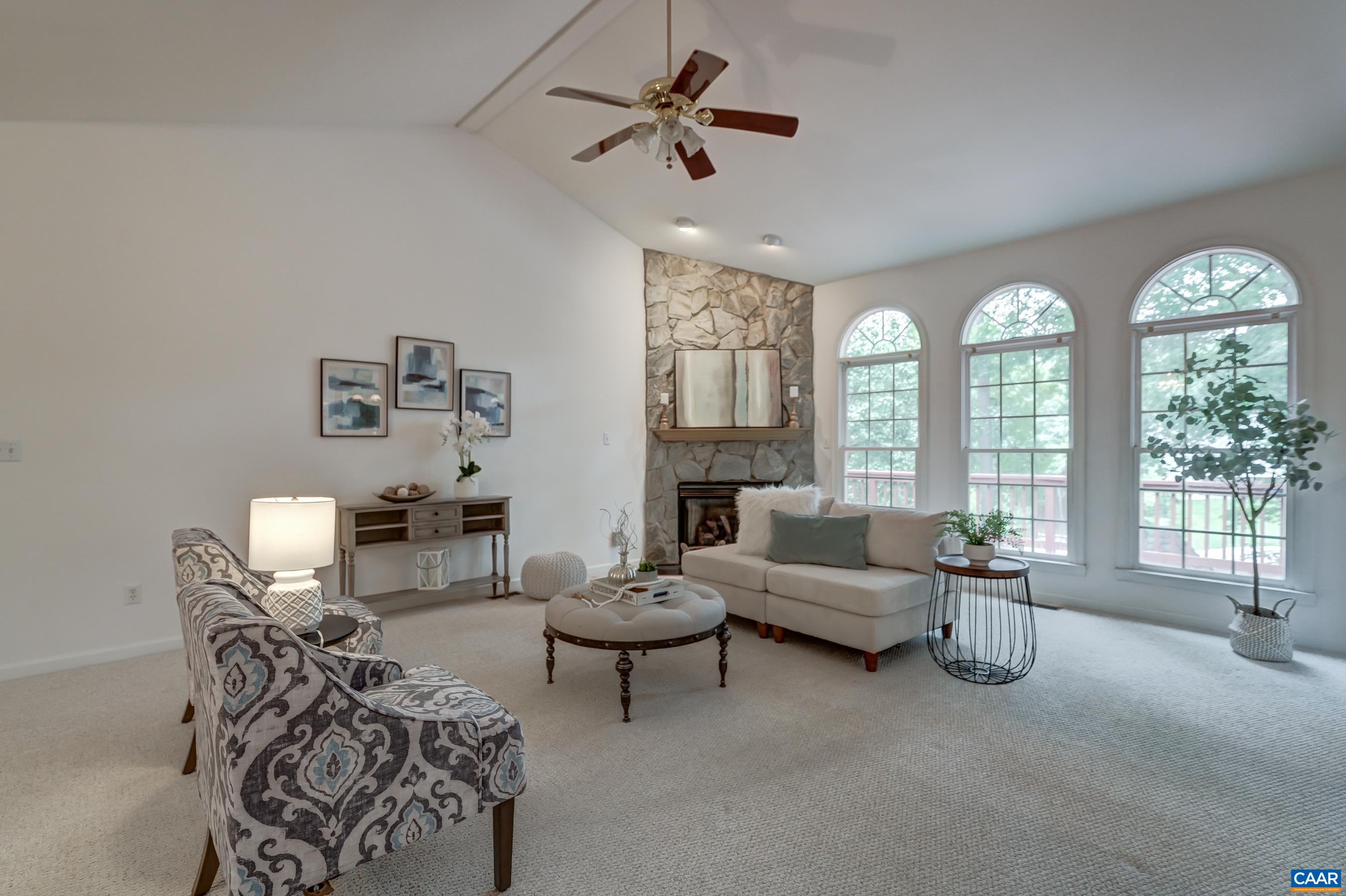274 JEFFERSON DR
