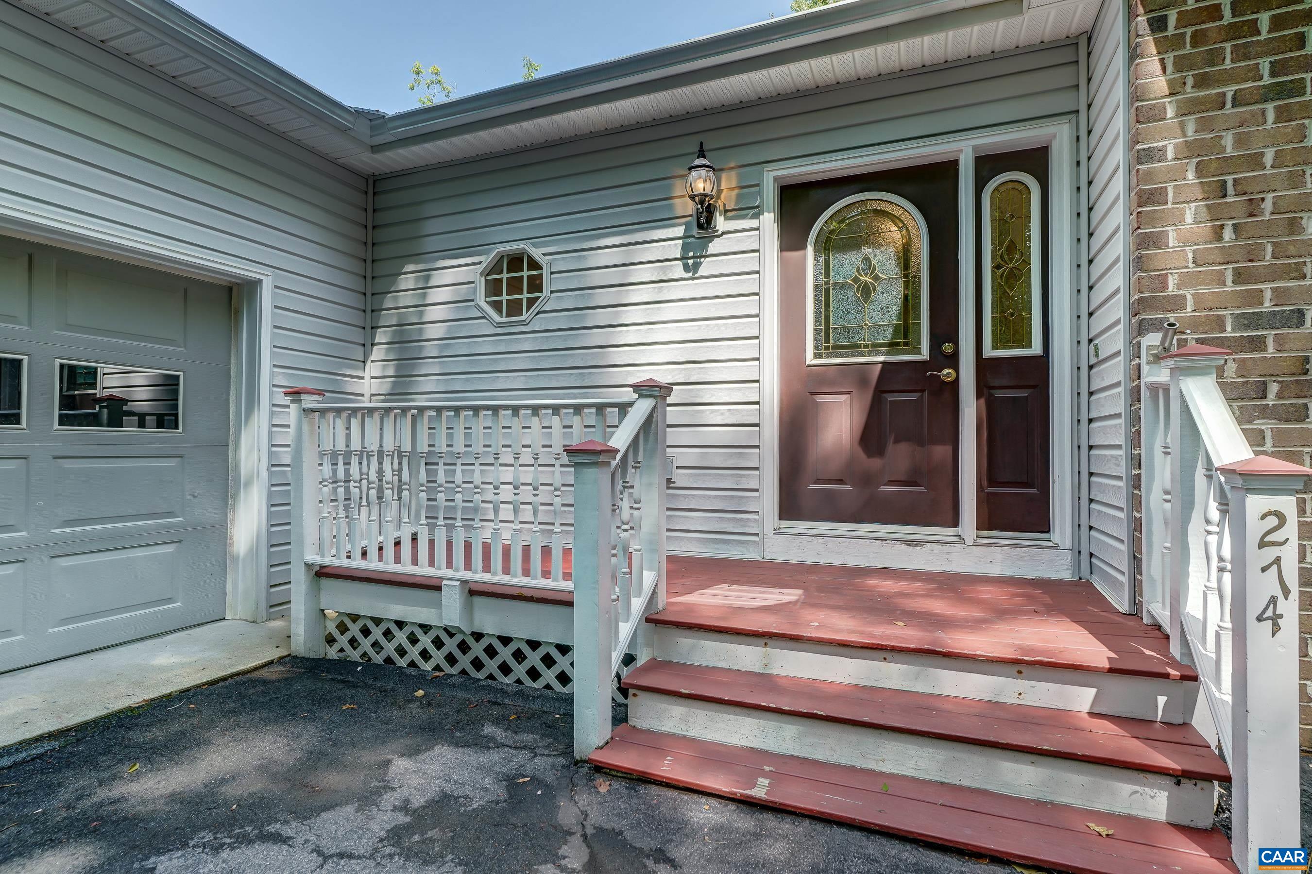 274 JEFFERSON DR