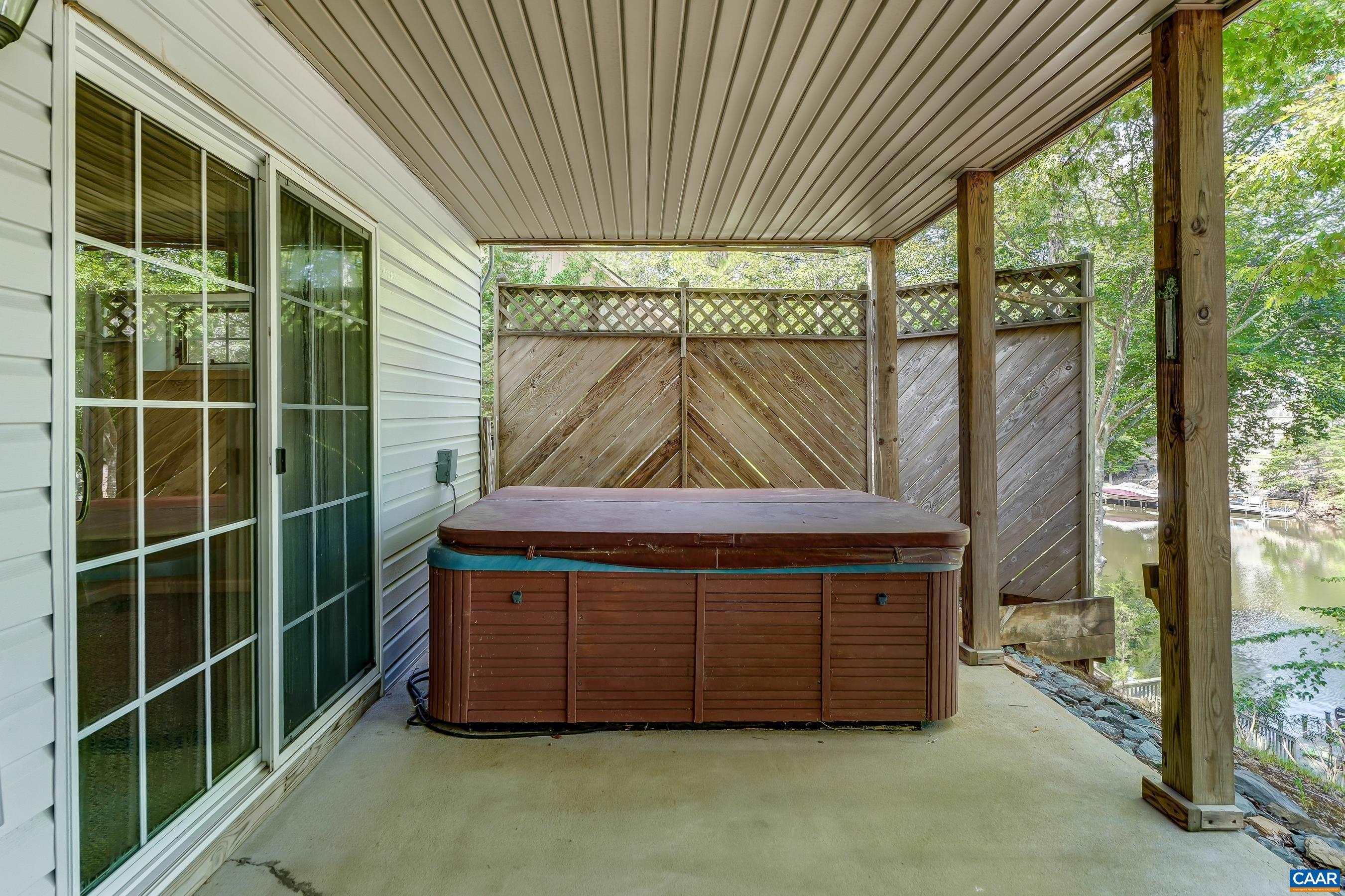 274 JEFFERSON DR