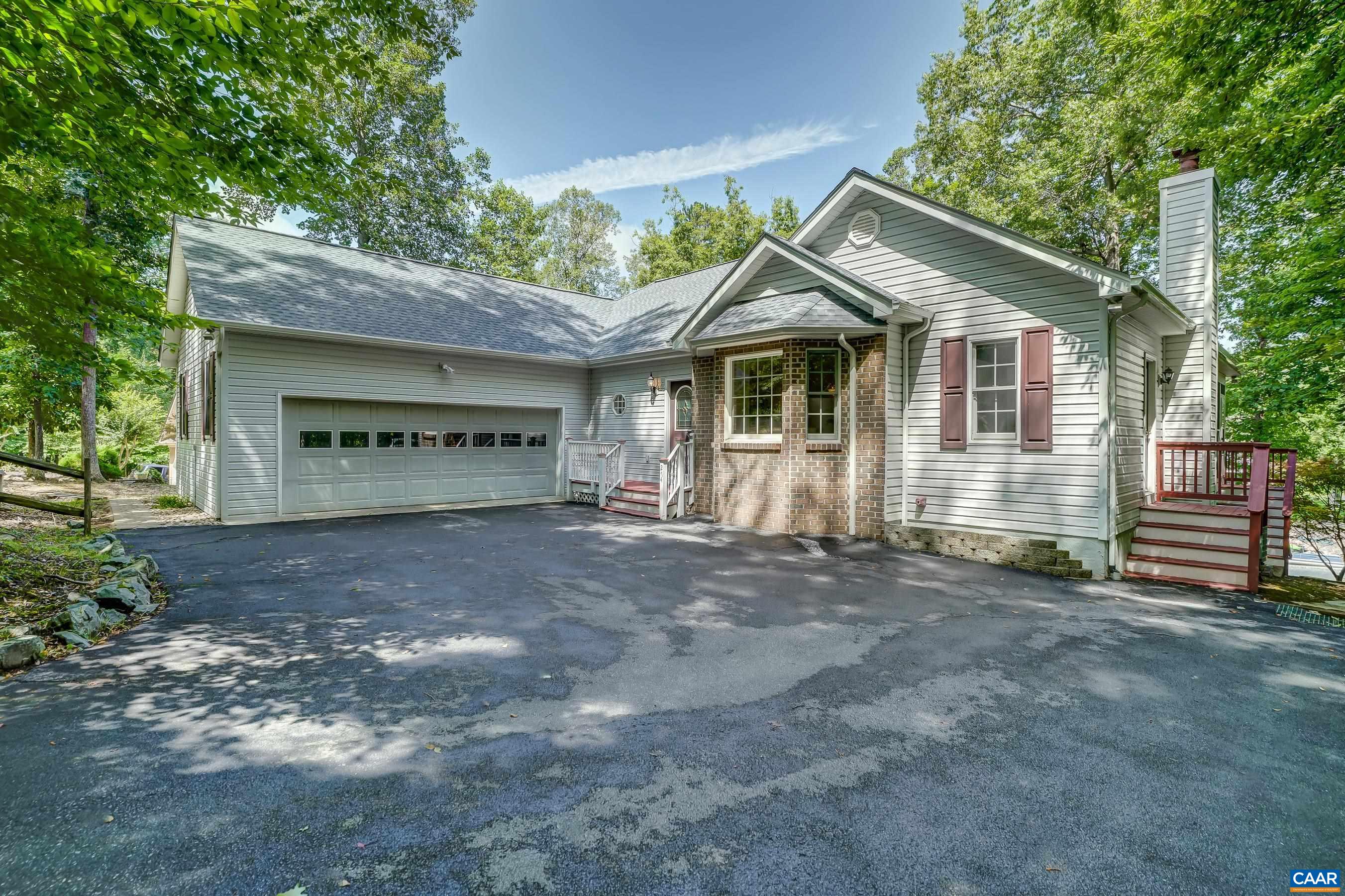 274 JEFFERSON DR