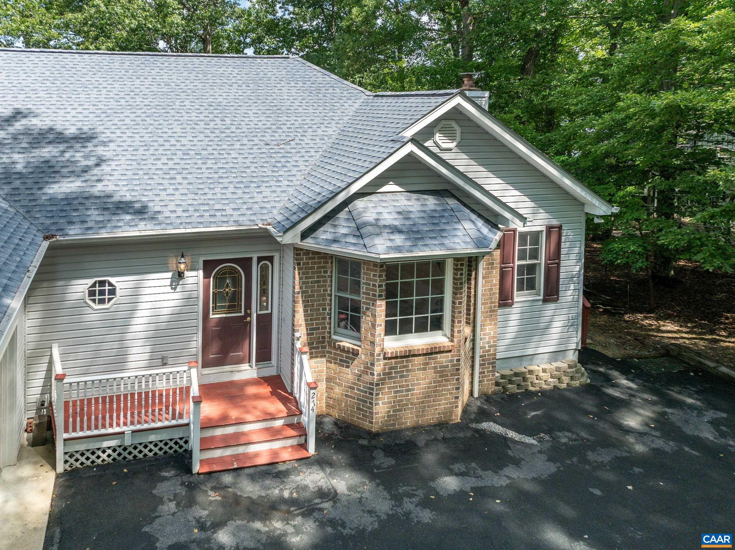 274 JEFFERSON DR