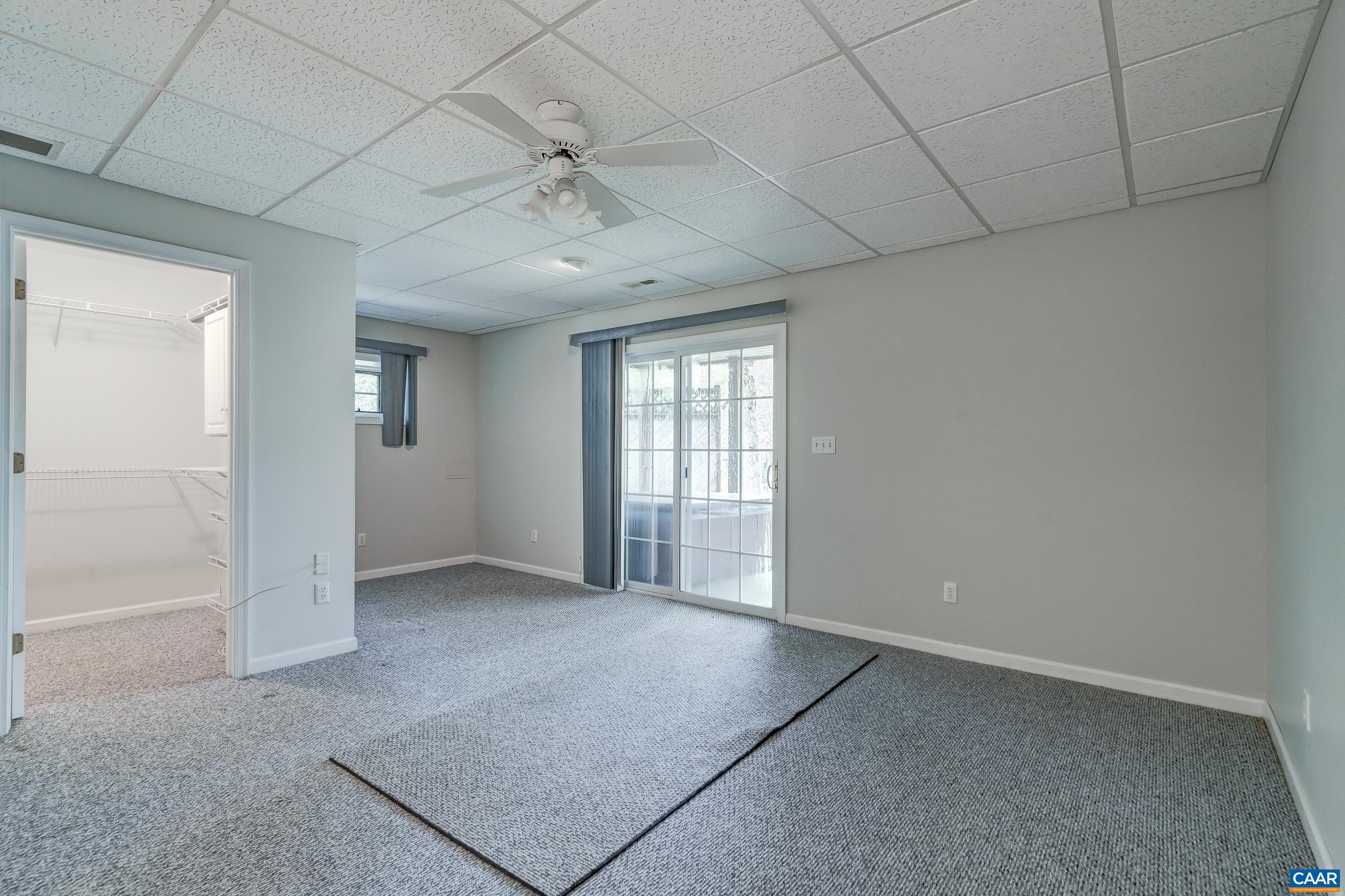 274 JEFFERSON DR
