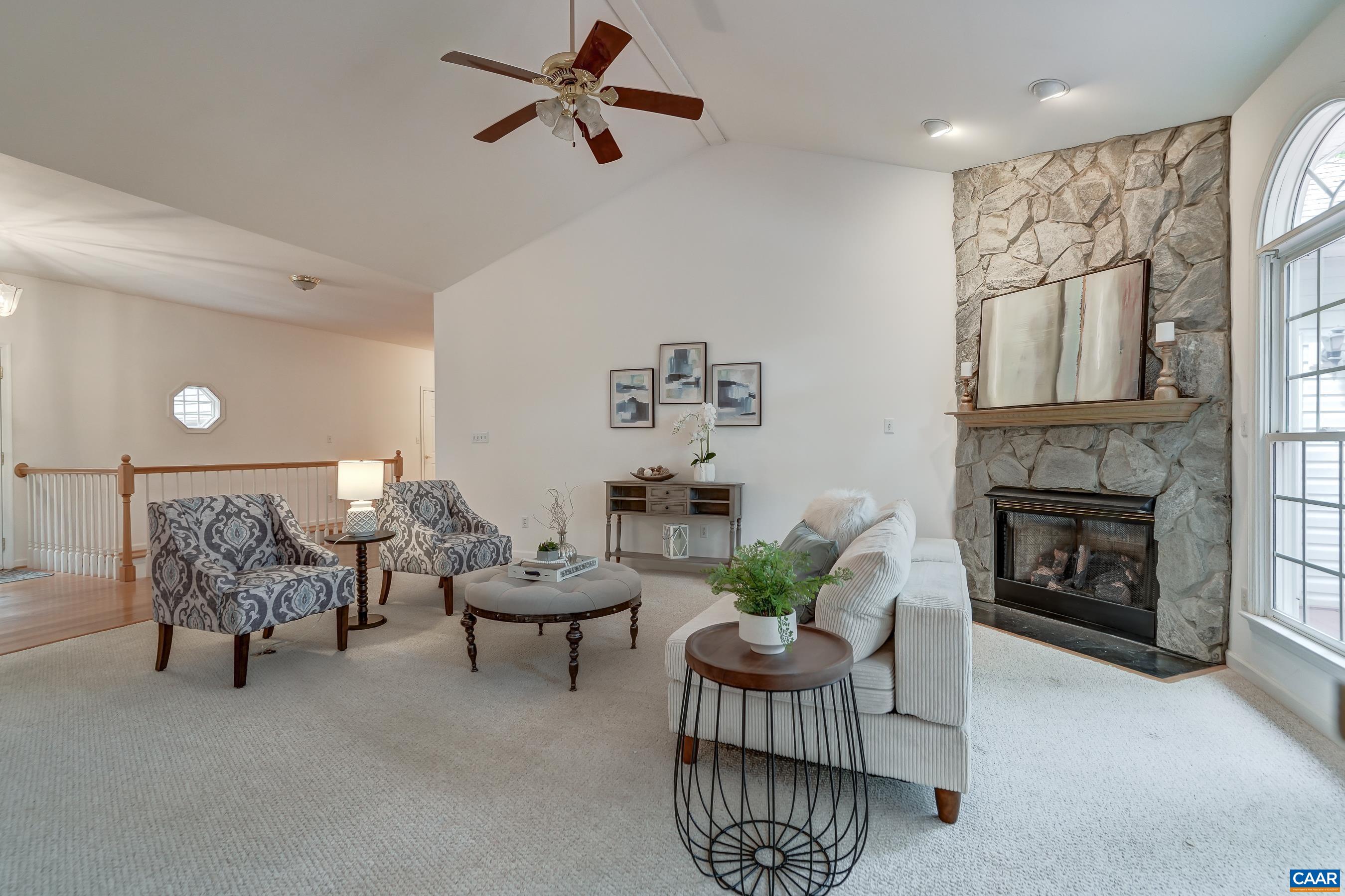 274 JEFFERSON DR
