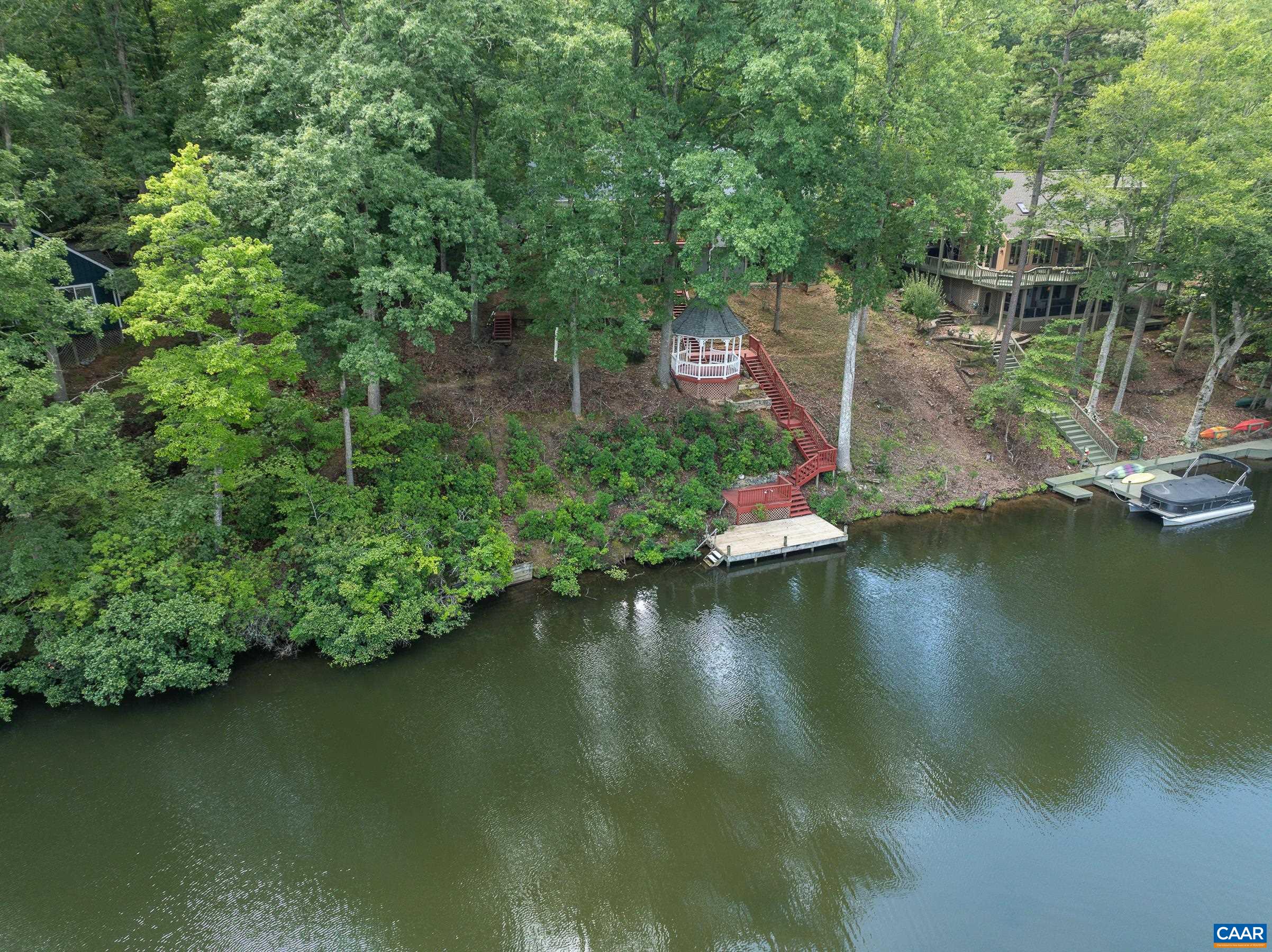 274 JEFFERSON DR