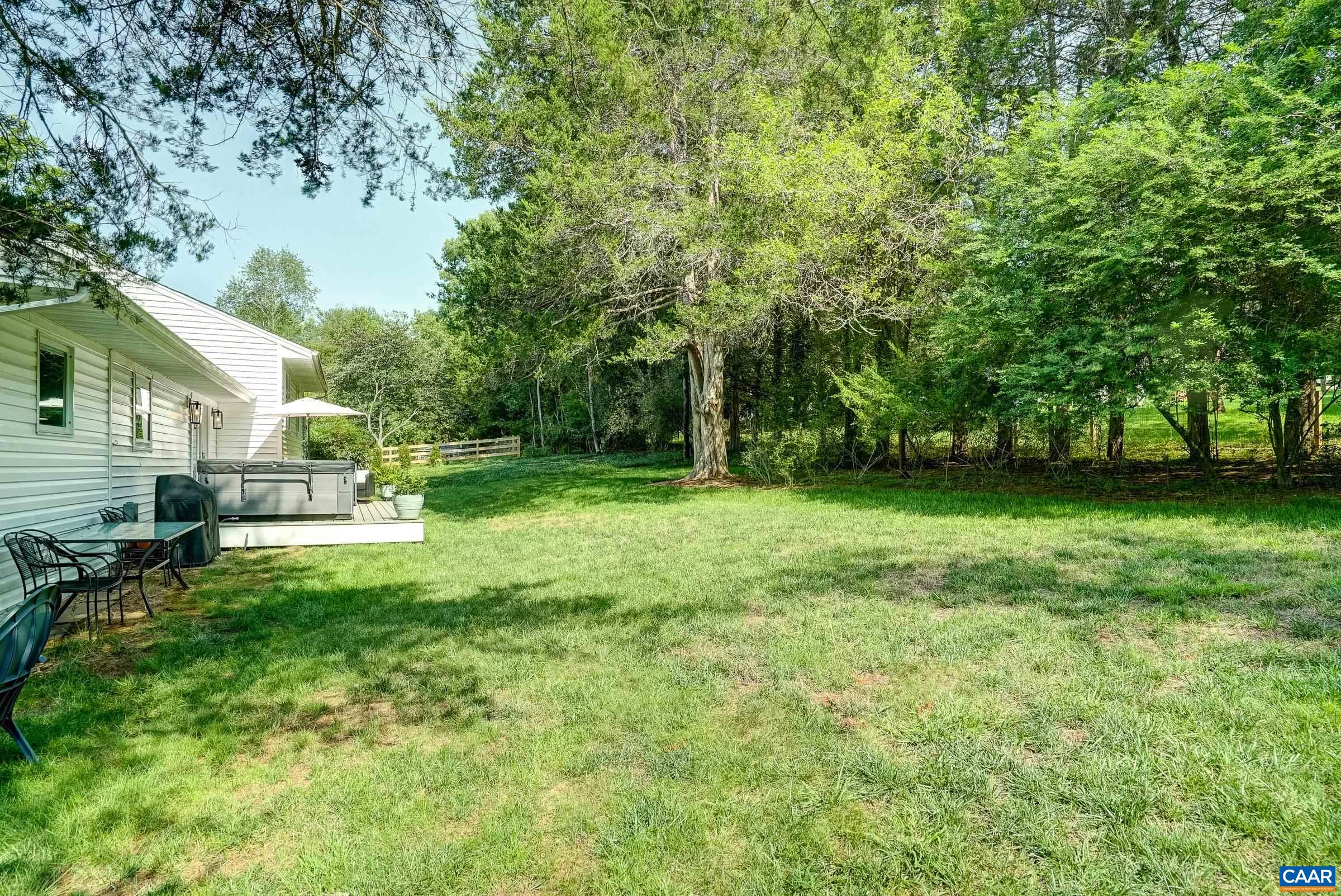 2710 LEEDS LN