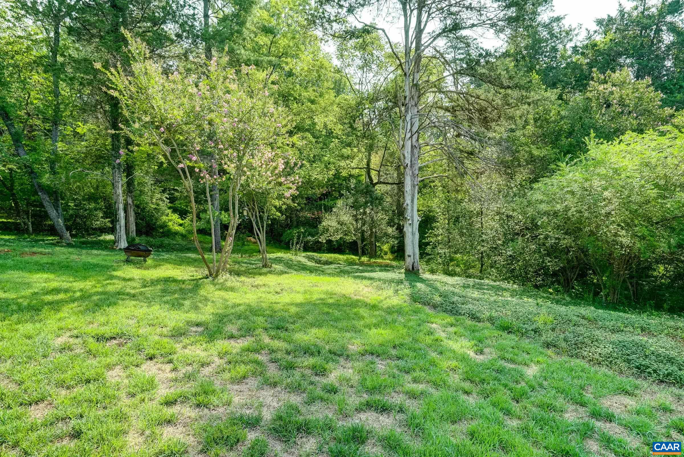 2710 LEEDS LN