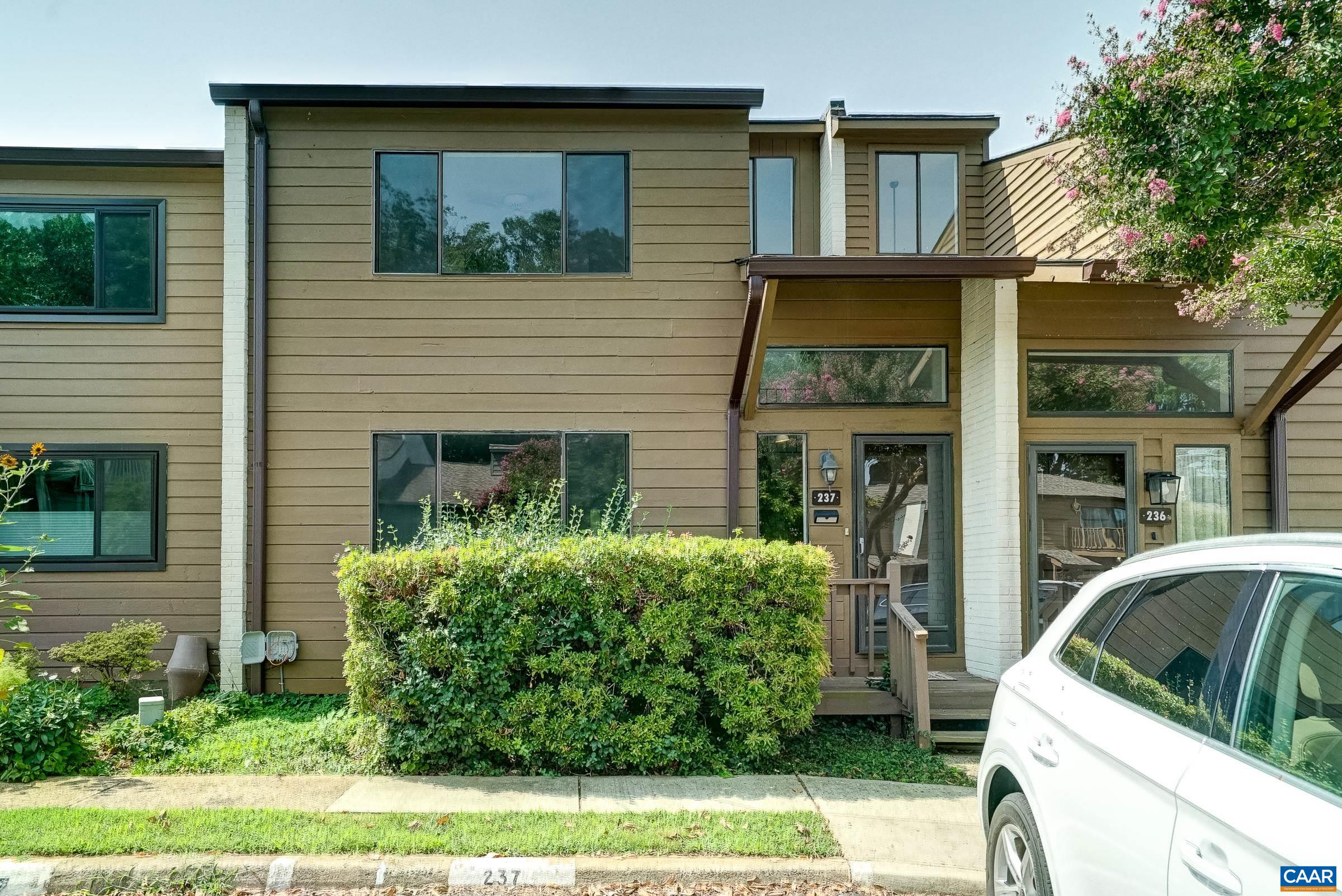 237 HARVEST DR