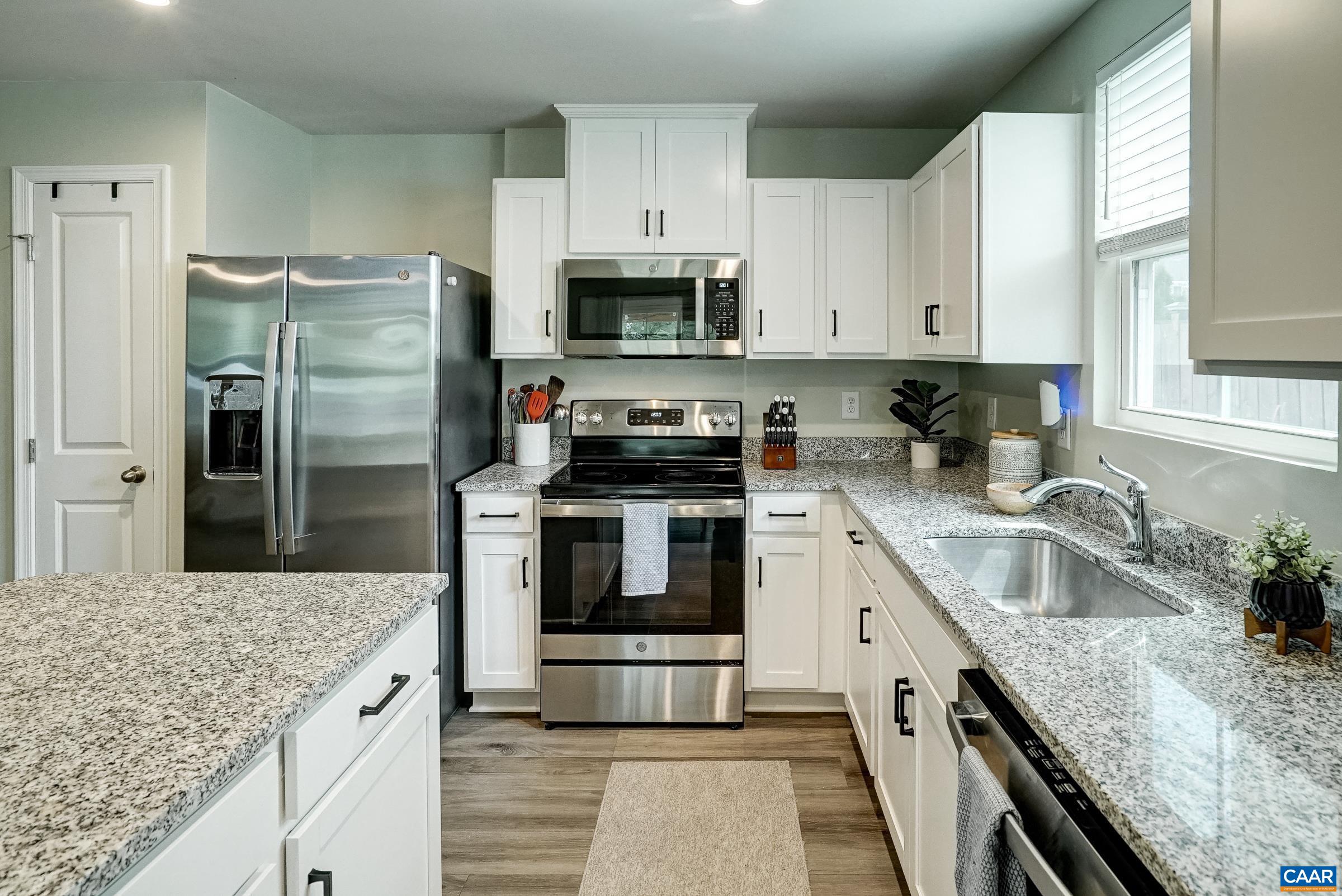 116 WHITE BIRCH RD