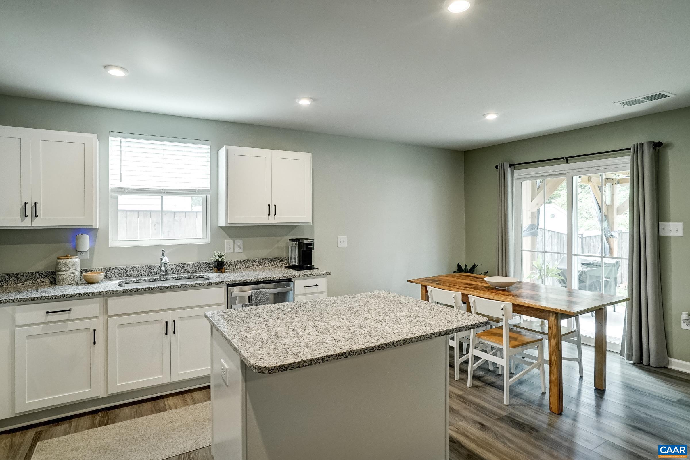 116 WHITE BIRCH RD