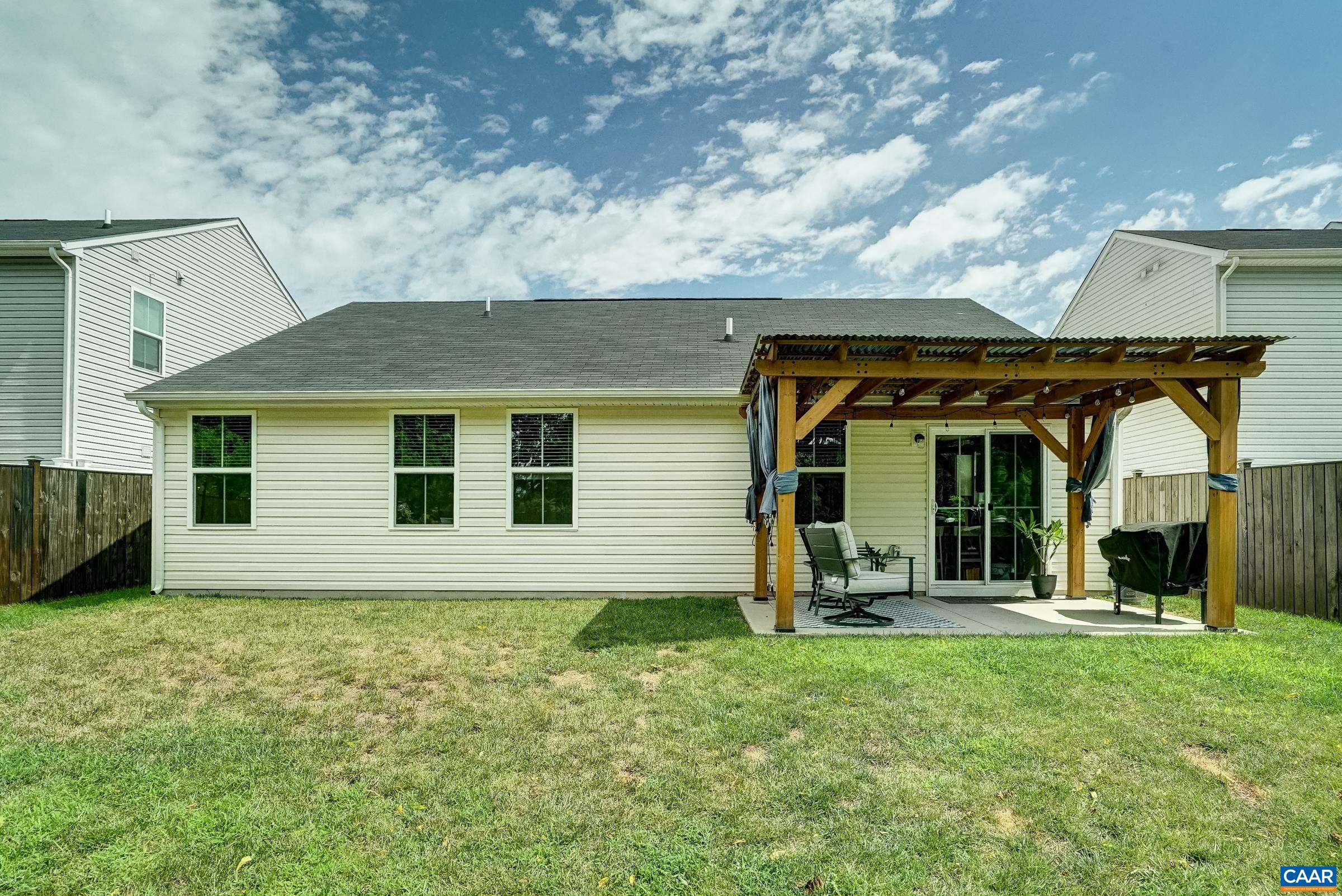 116 WHITE BIRCH RD