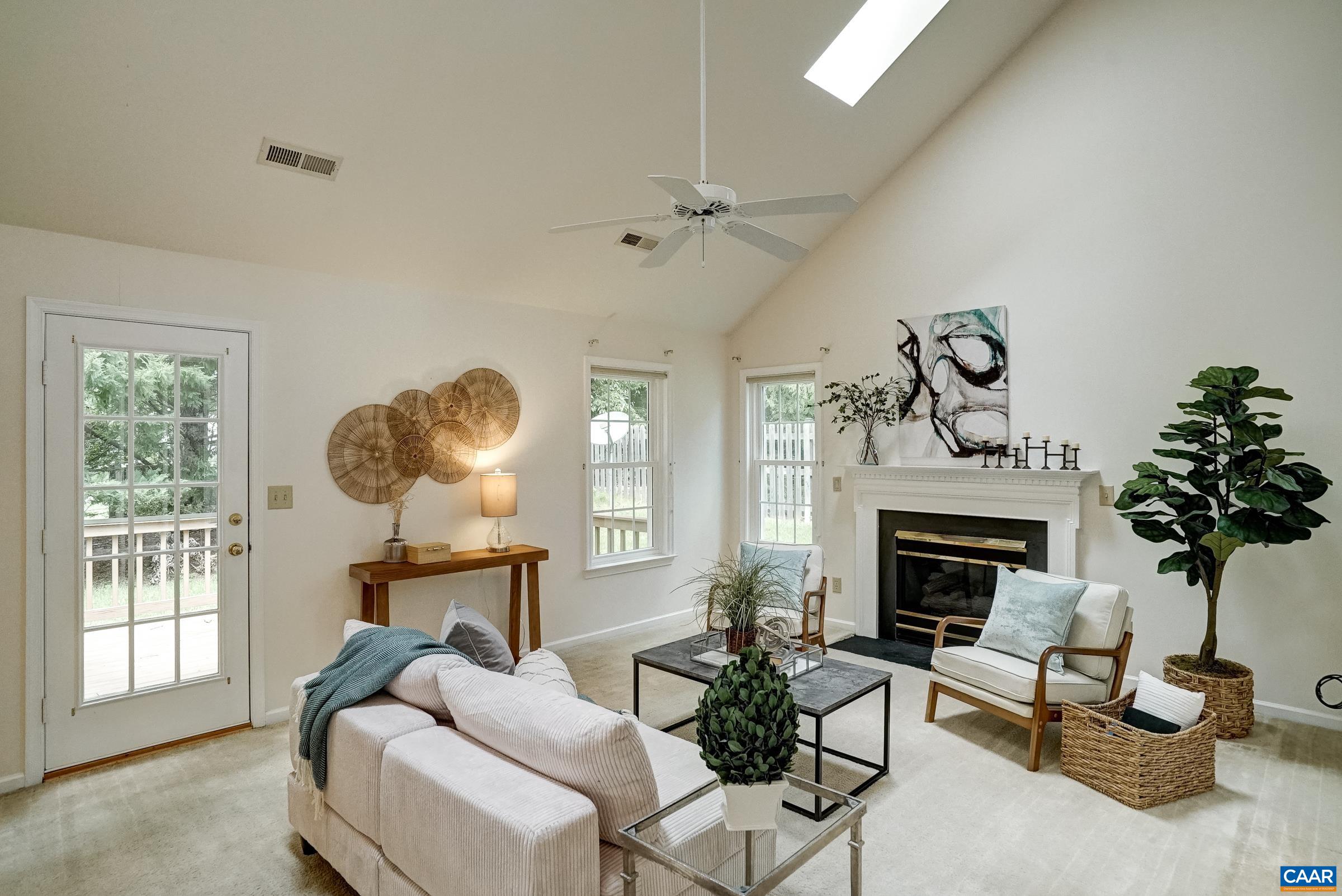 1290 RIVER CHASE LN