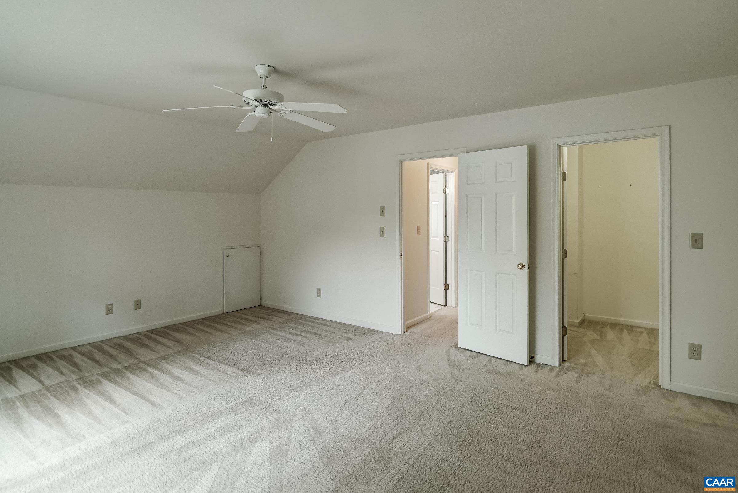 1290 RIVER CHASE LN