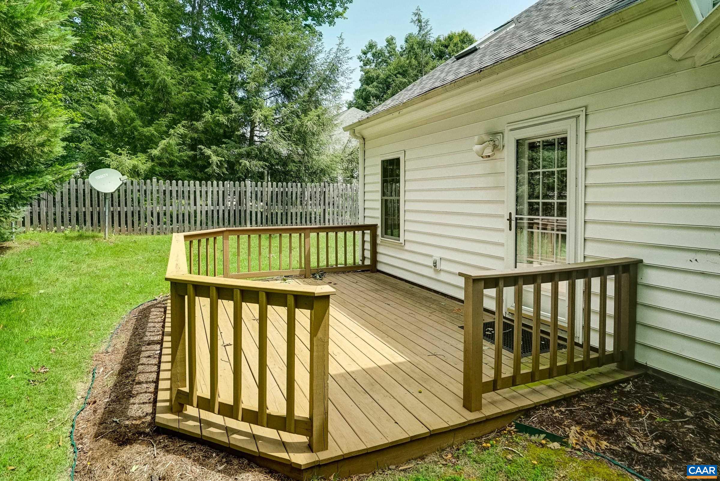 1290 RIVER CHASE LN