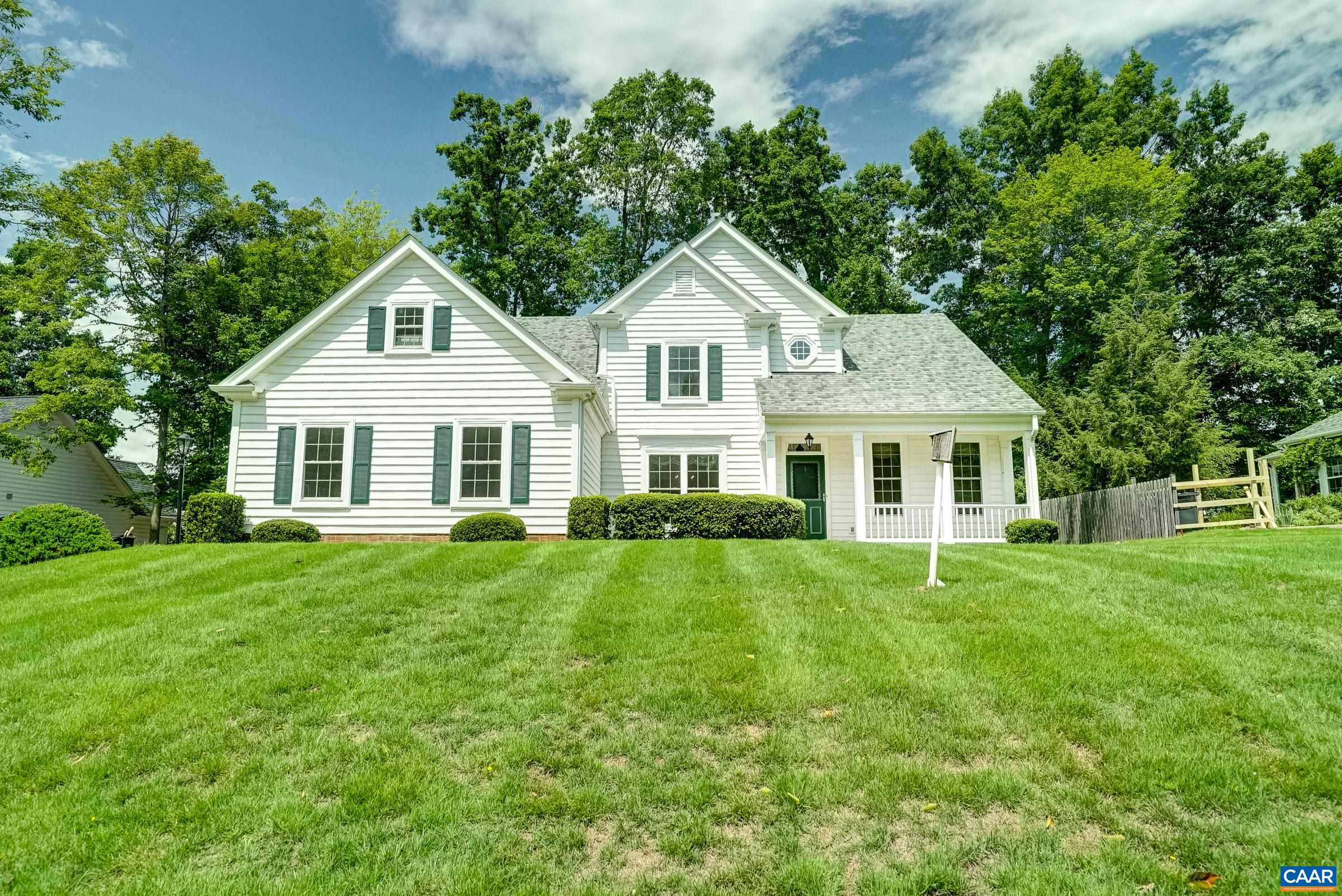1290 RIVER CHASE LN