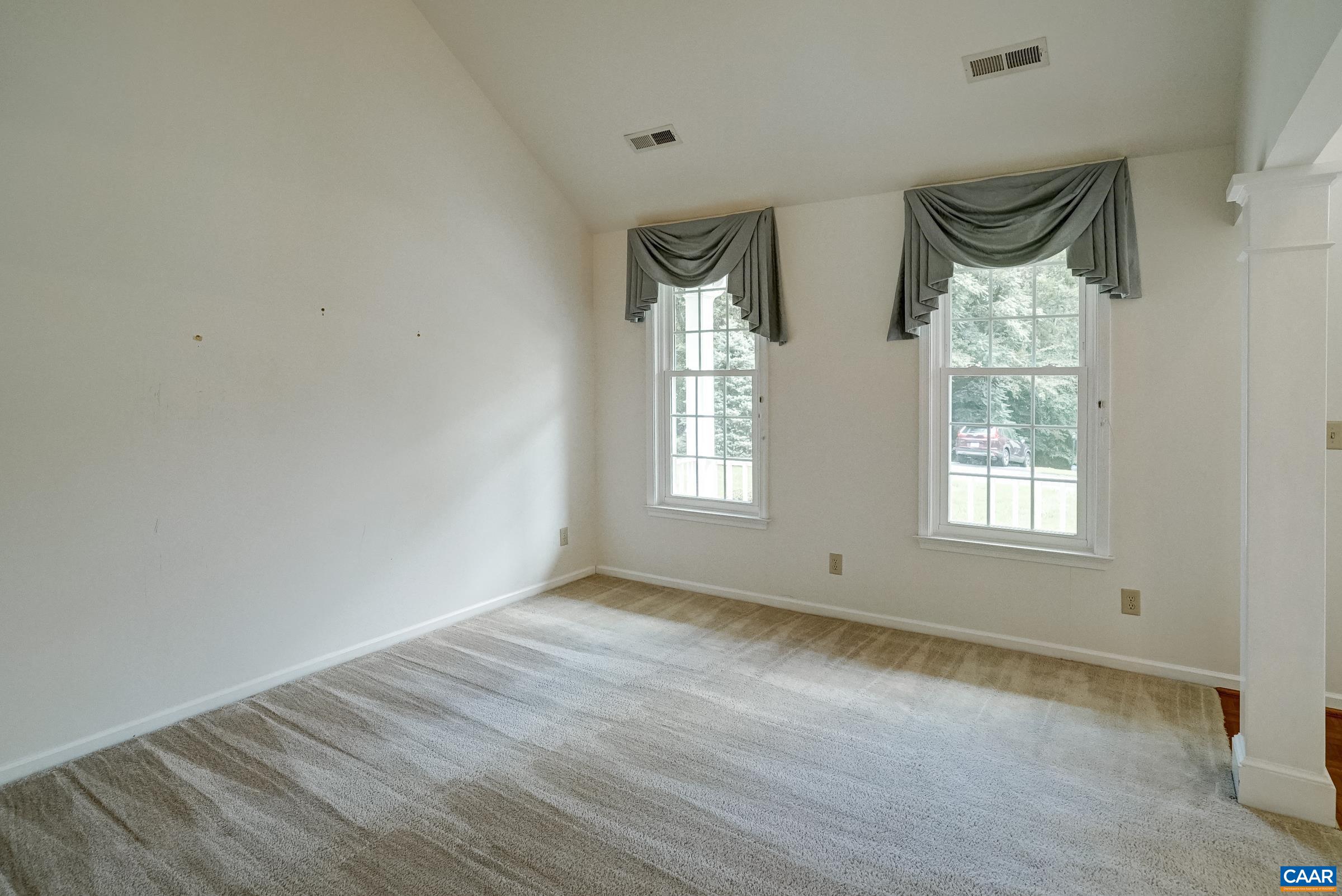 1290 RIVER CHASE LN