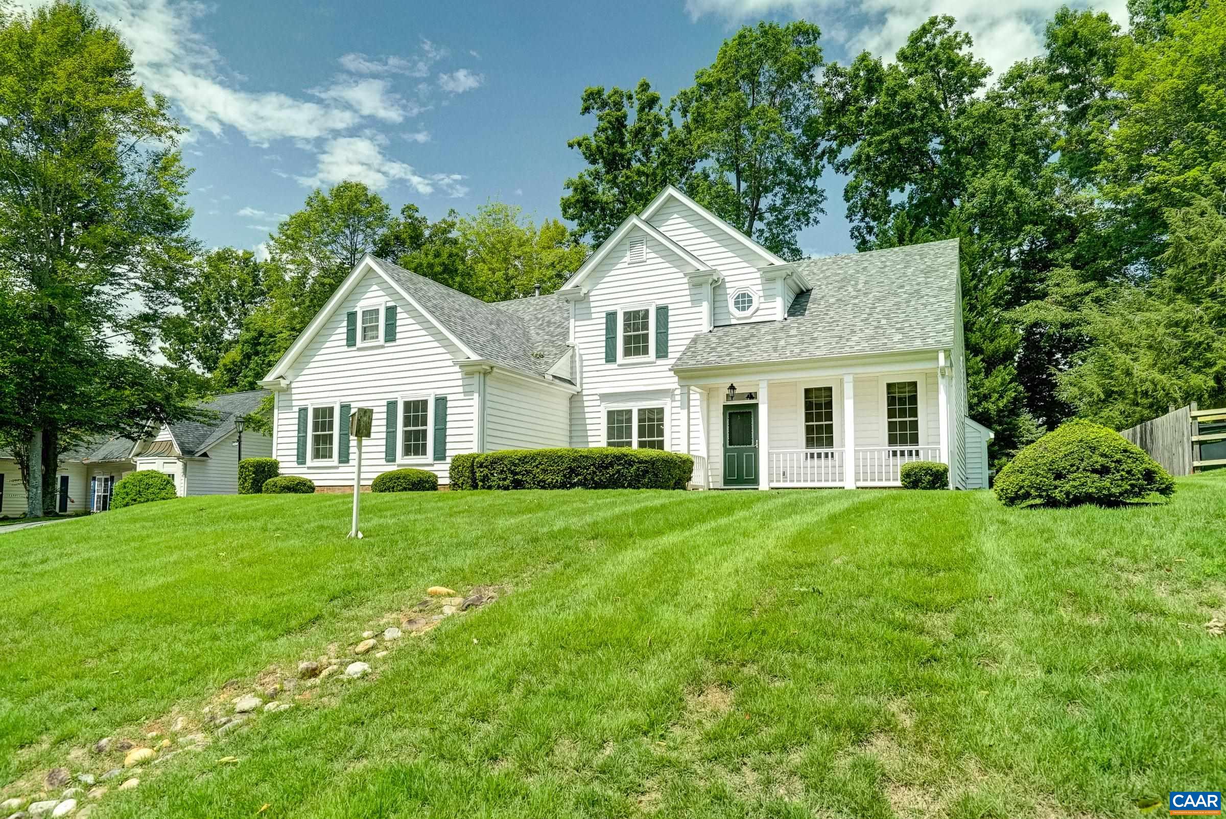 1290 RIVER CHASE LN