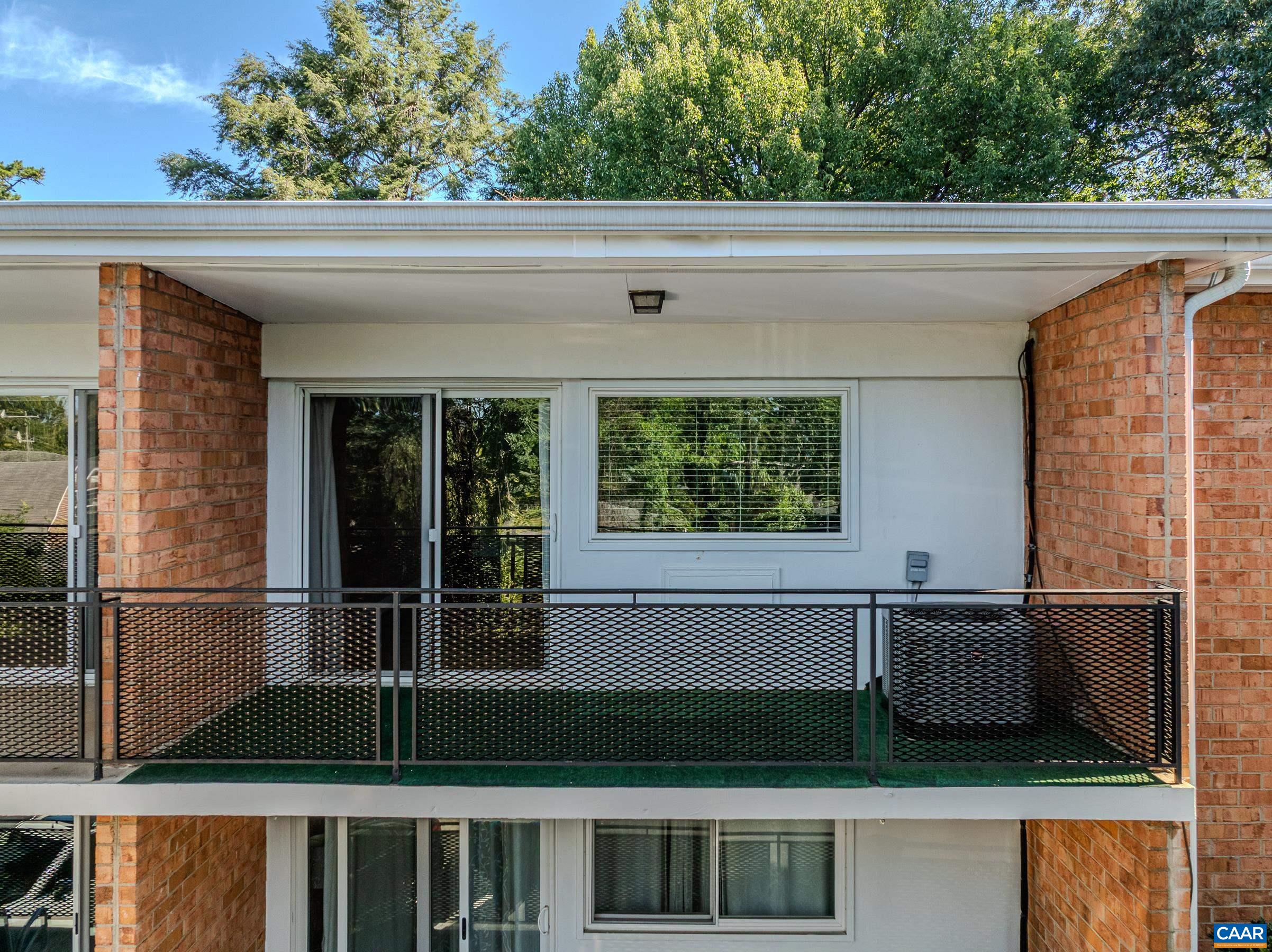 1800 JEFFERSON PARK AVE Unit: 58