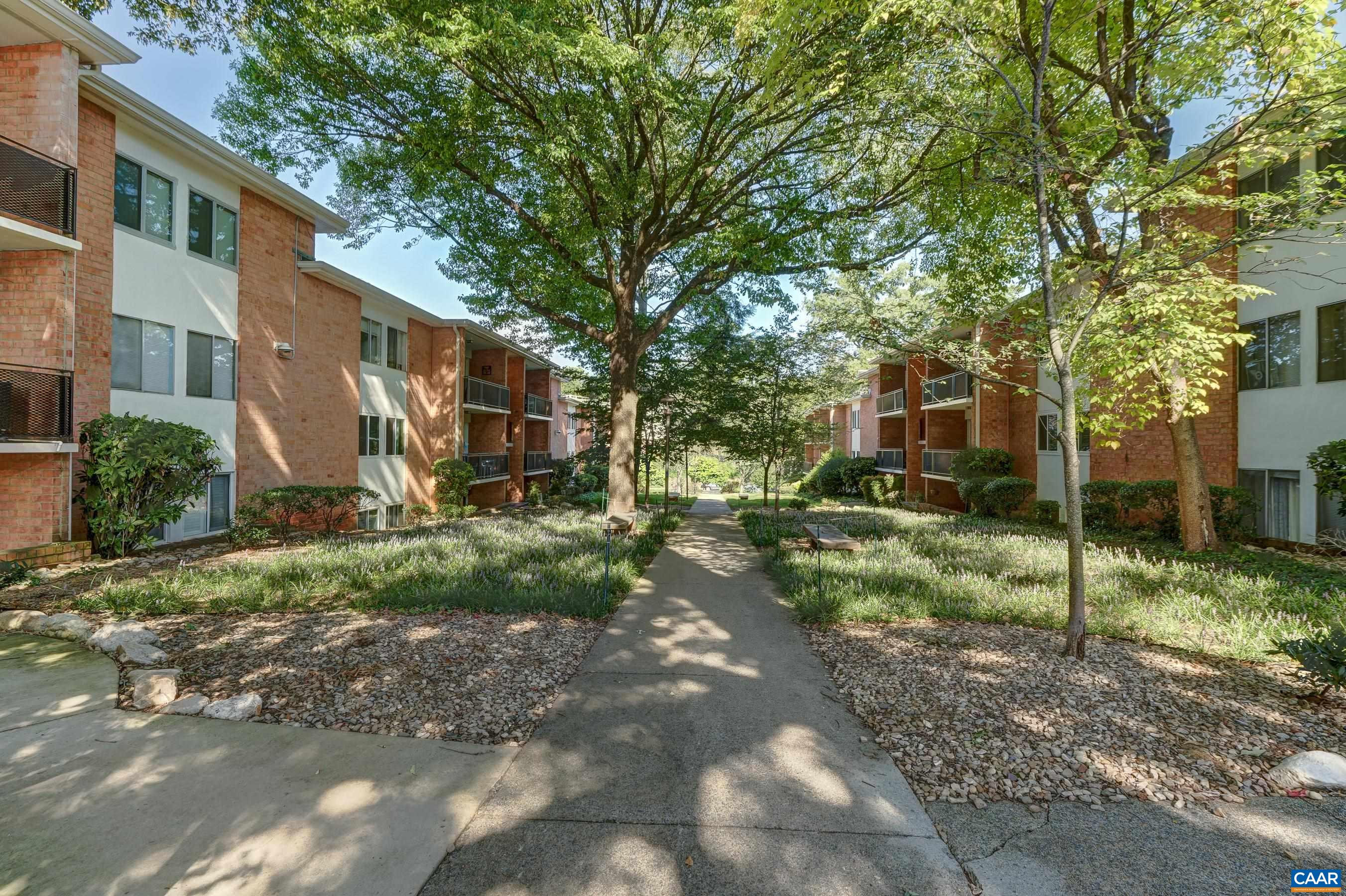 1800 JEFFERSON PARK AVE Unit: 58