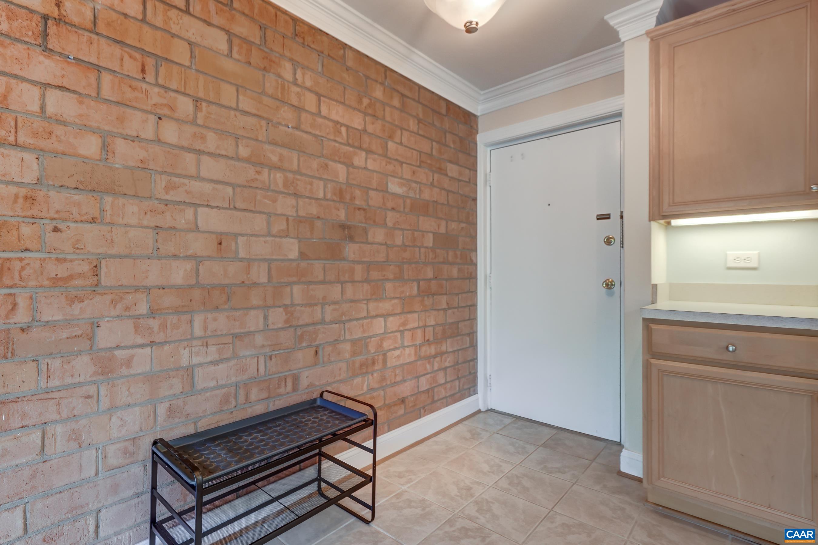 1800 JEFFERSON PARK AVE Unit: 58