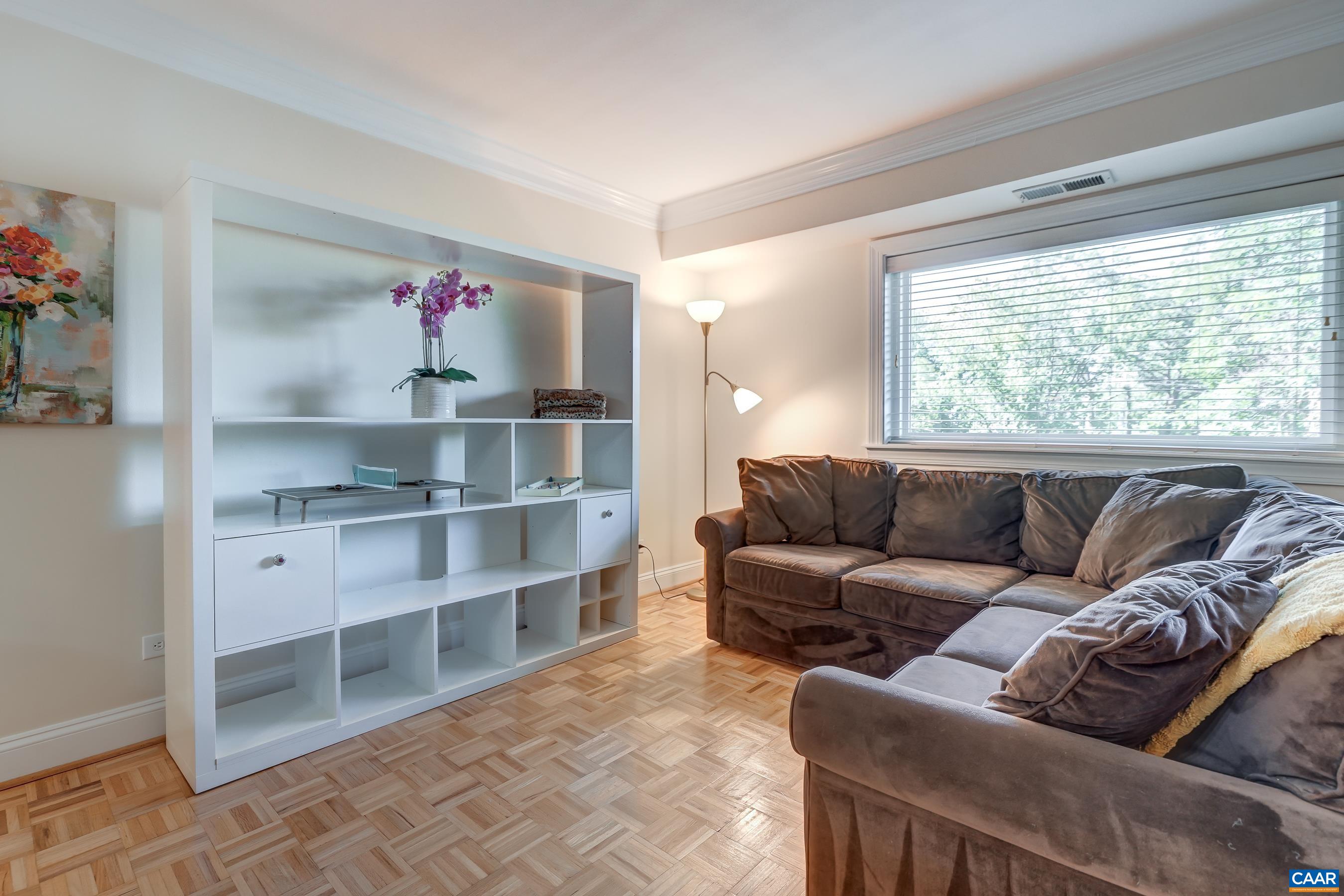 1800 JEFFERSON PARK AVE Unit: 58