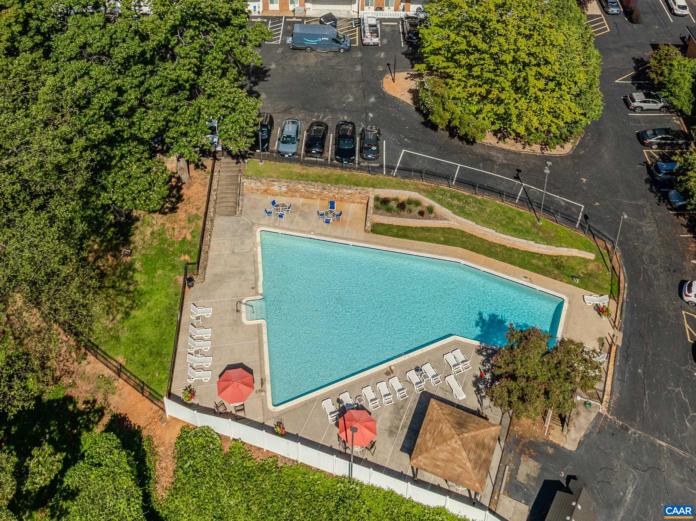 1800 JEFFERSON PARK AVE Unit: 58