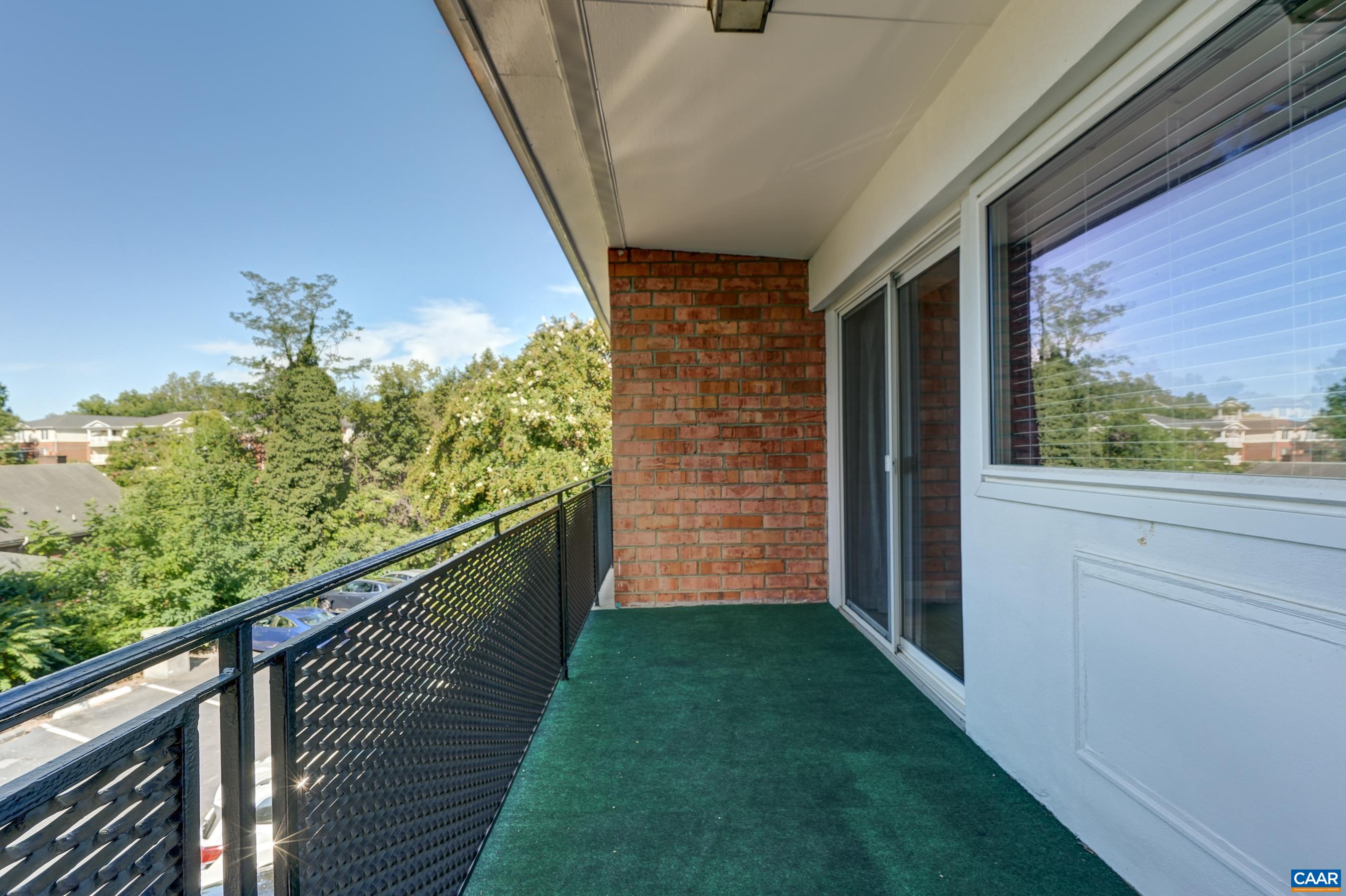 1800 JEFFERSON PARK AVE Unit: 58