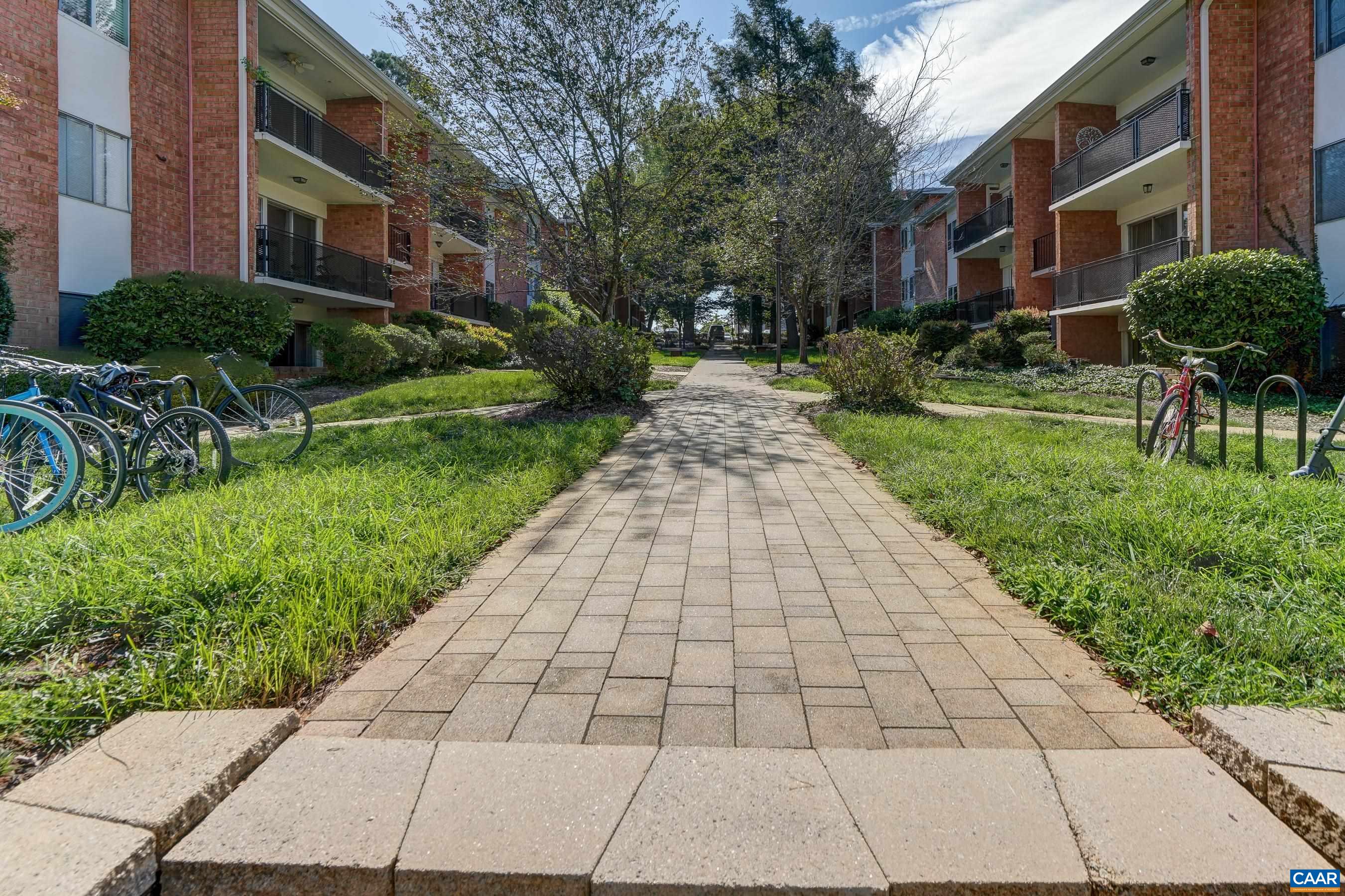 1800 JEFFERSON PARK AVE Unit: 58