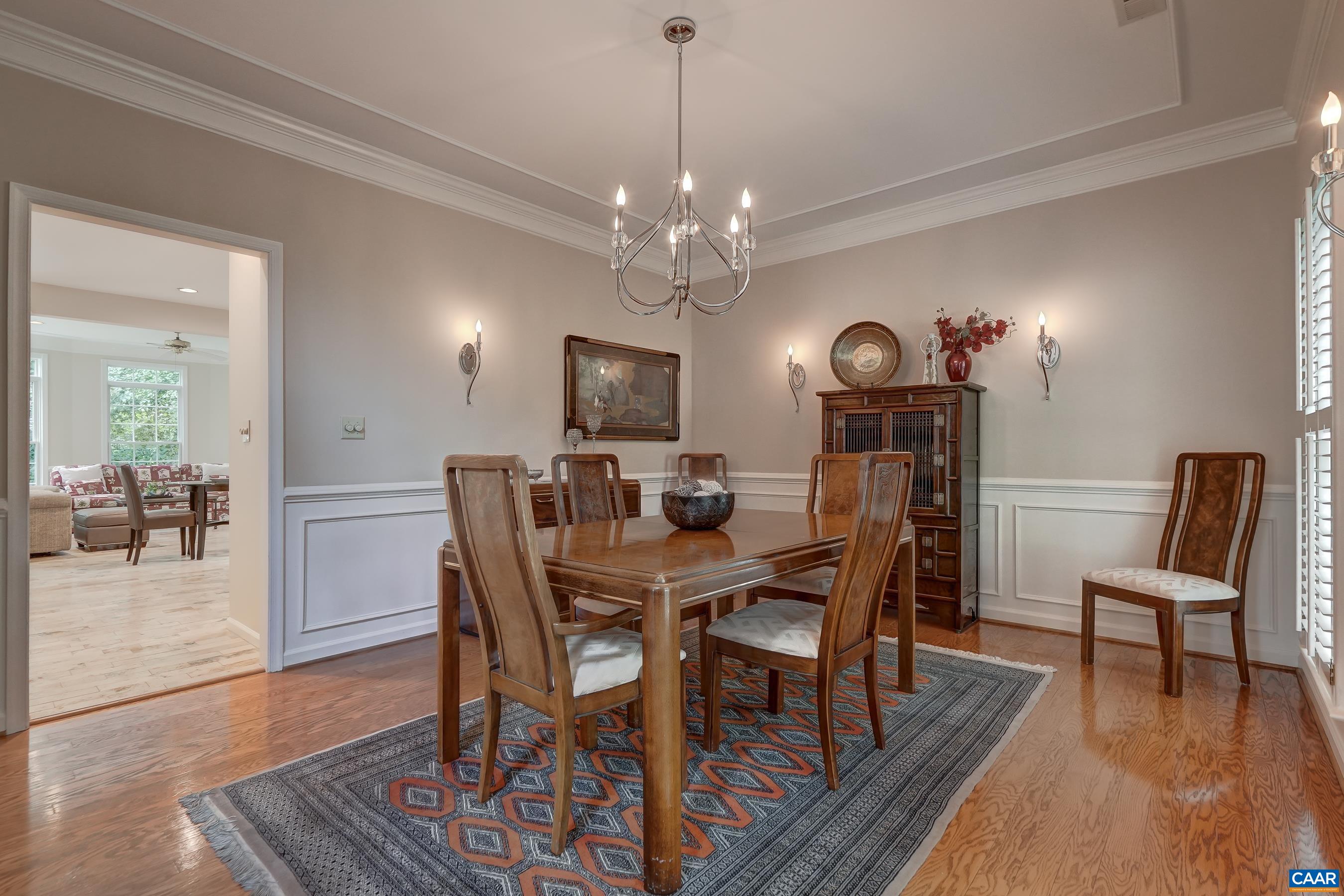 1376 DUNLORA DR