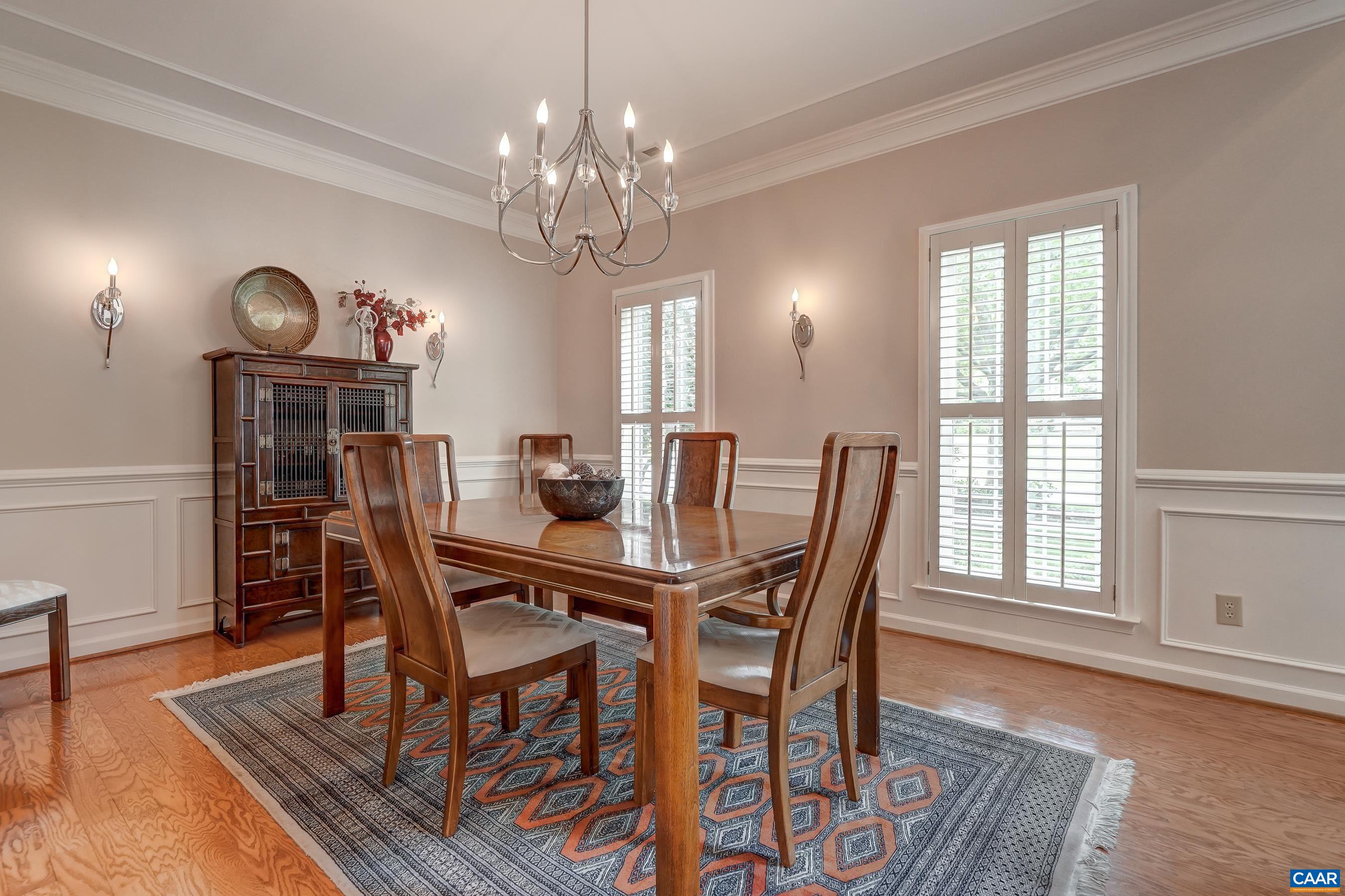 1376 DUNLORA DR