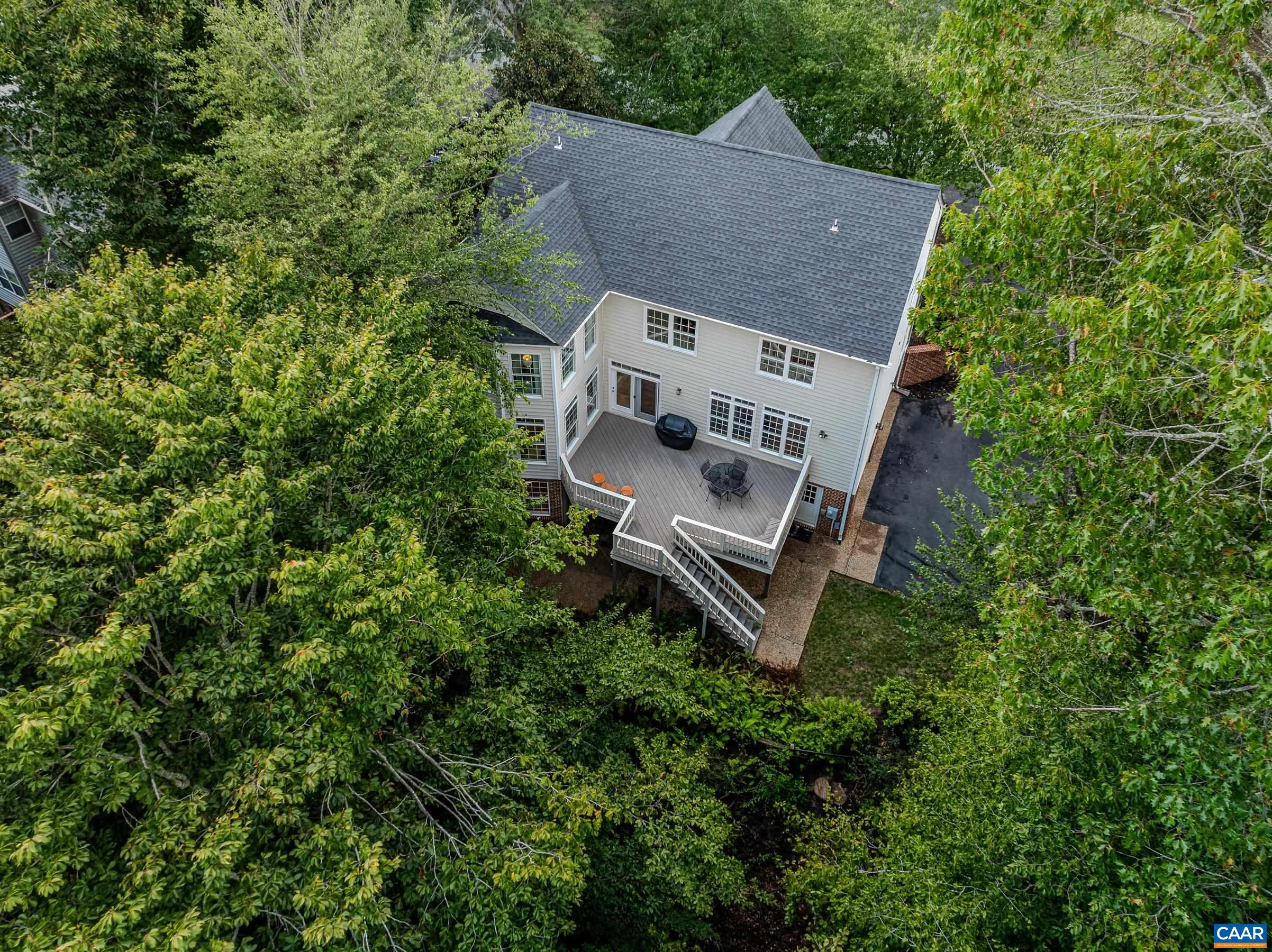 1376 DUNLORA DR