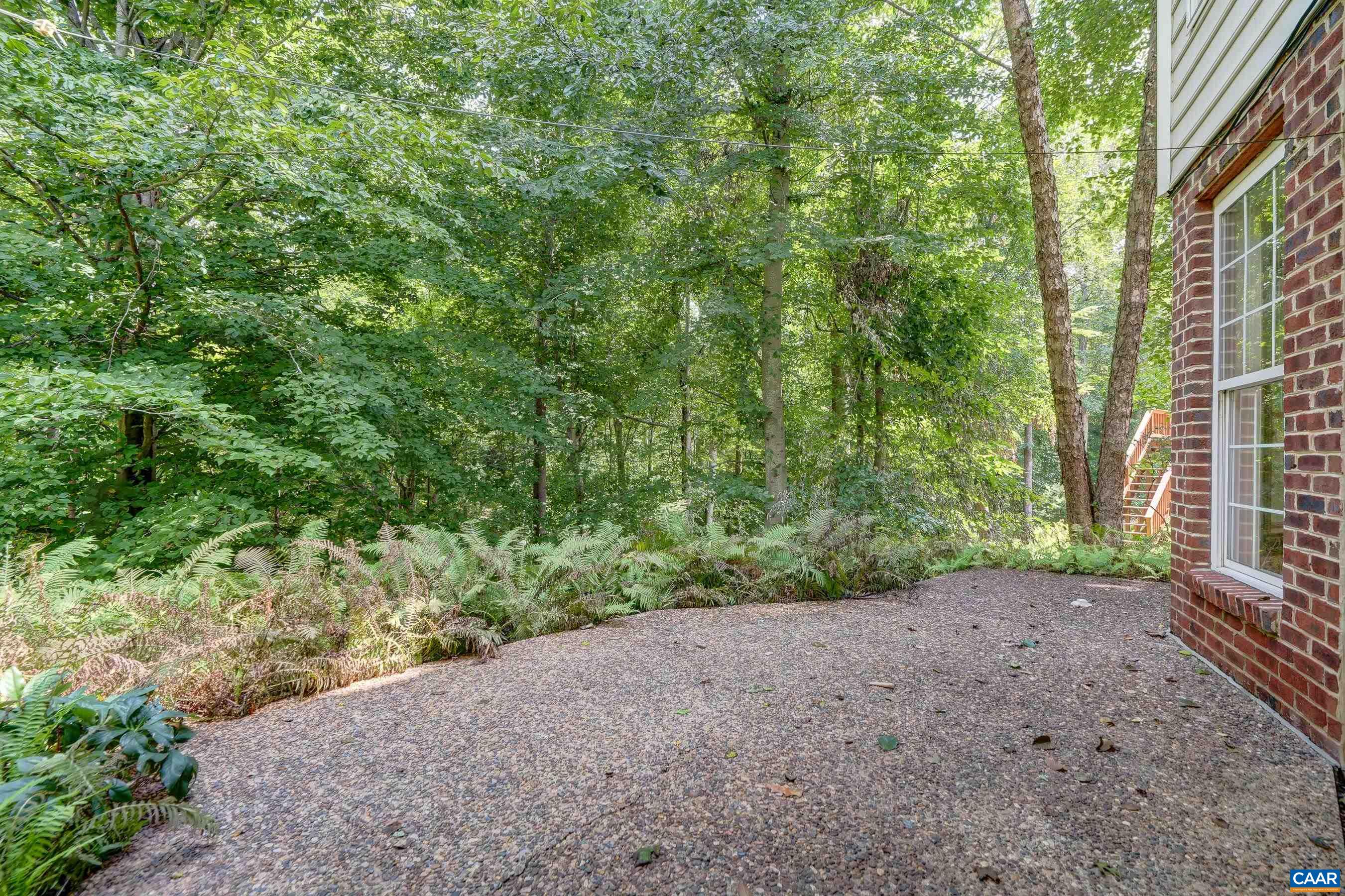 1376 DUNLORA DR