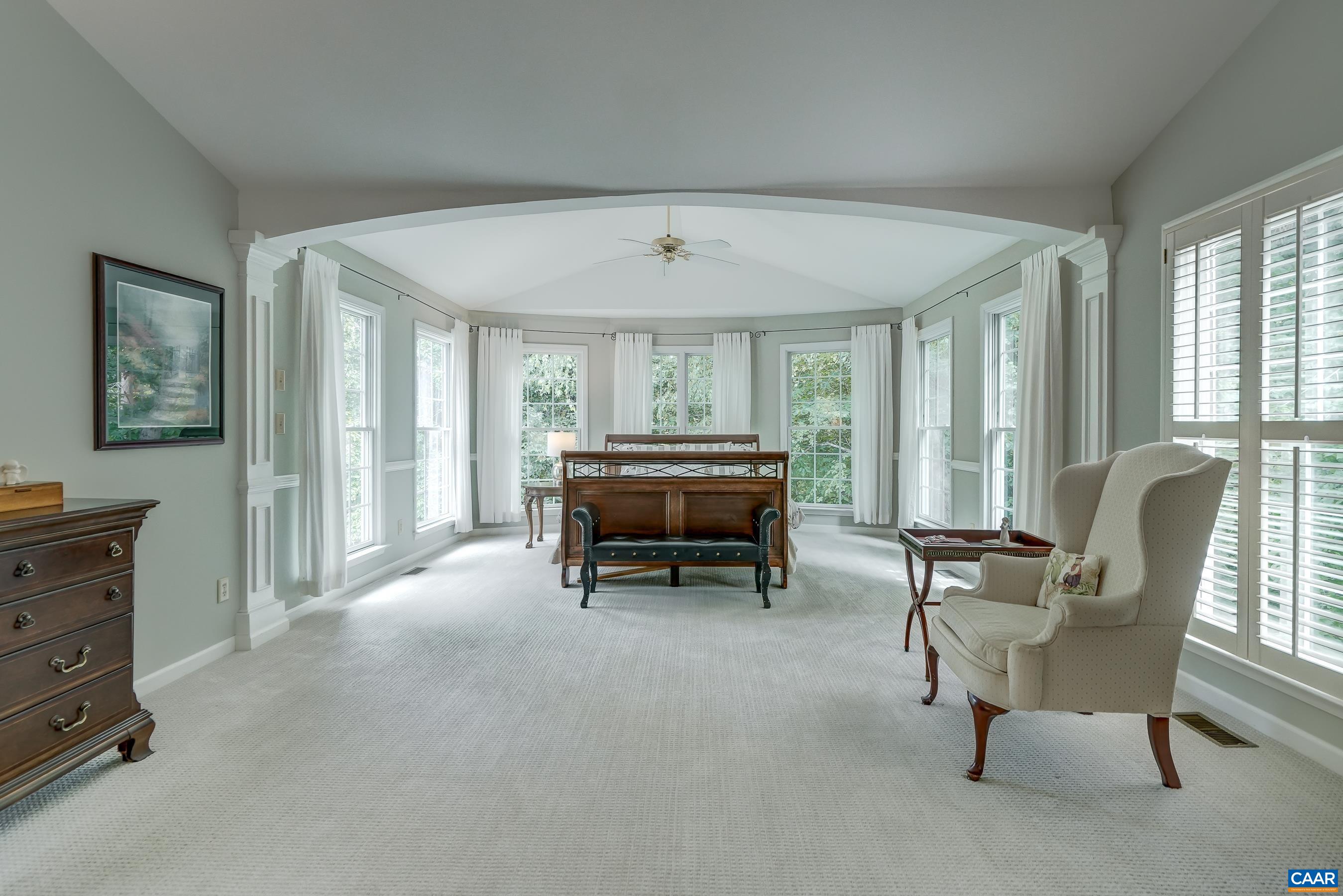 1376 DUNLORA DR