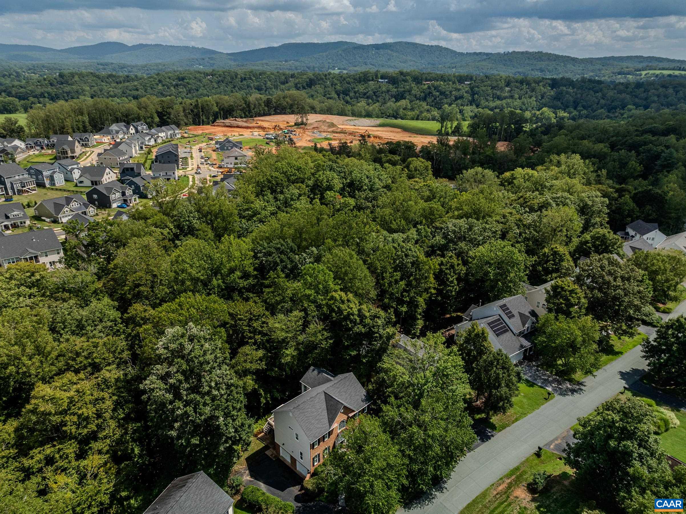 1376 DUNLORA DR