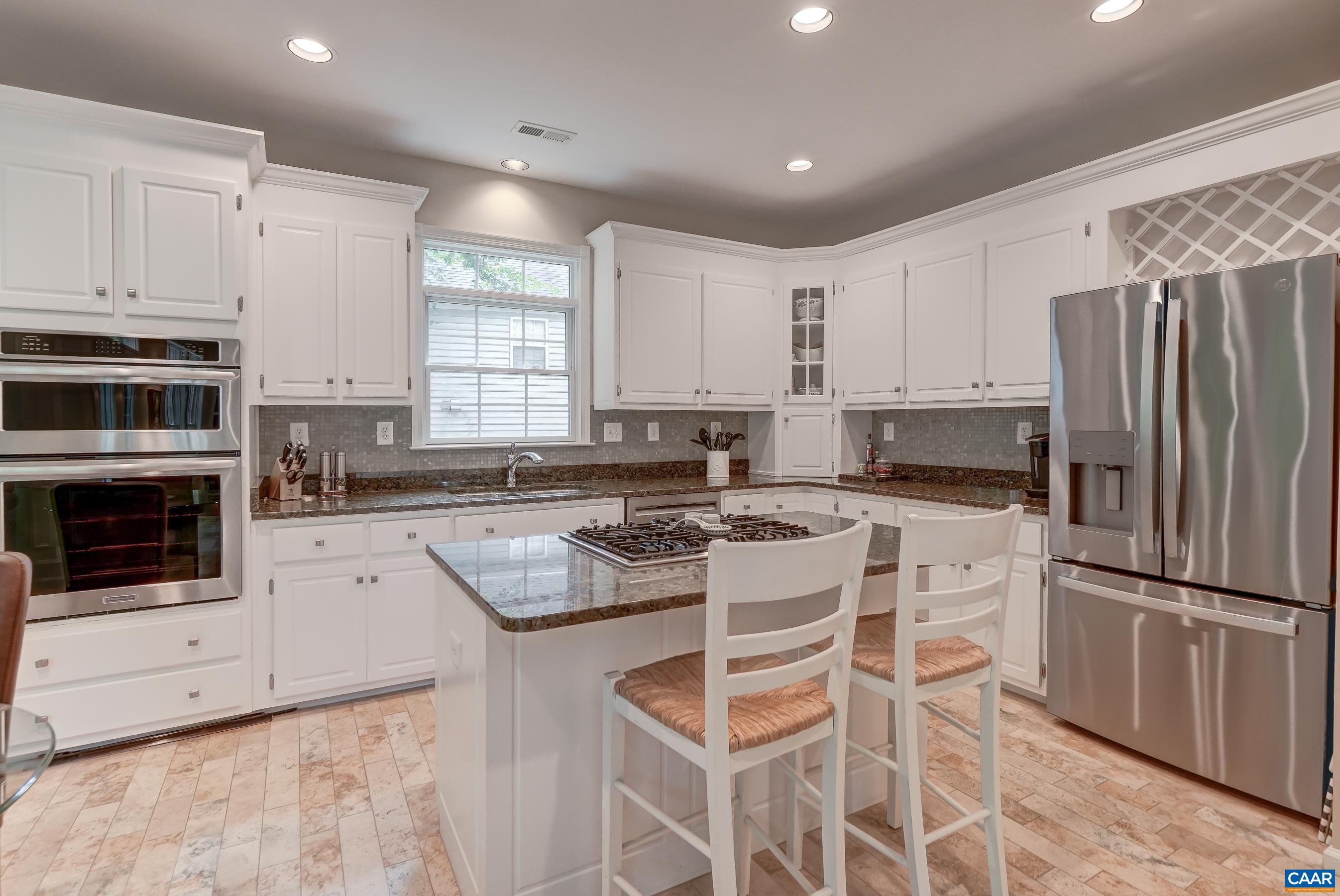 1376 DUNLORA DR
