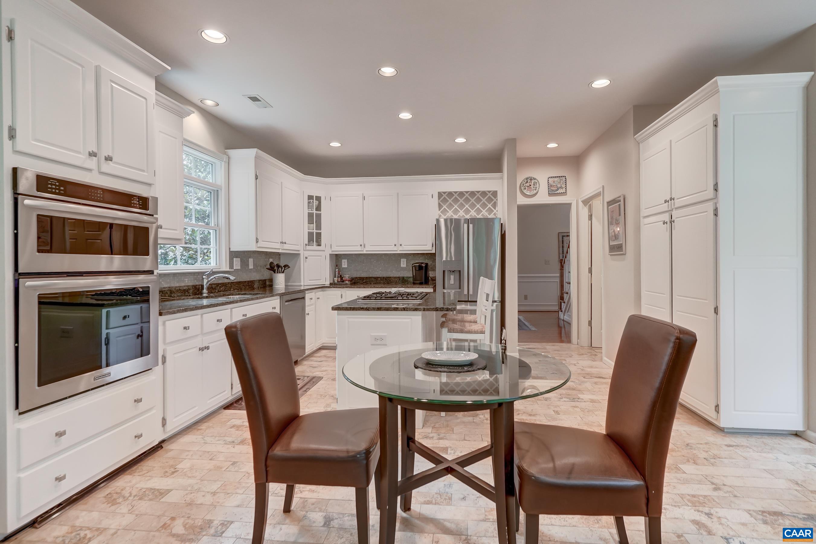 1376 DUNLORA DR